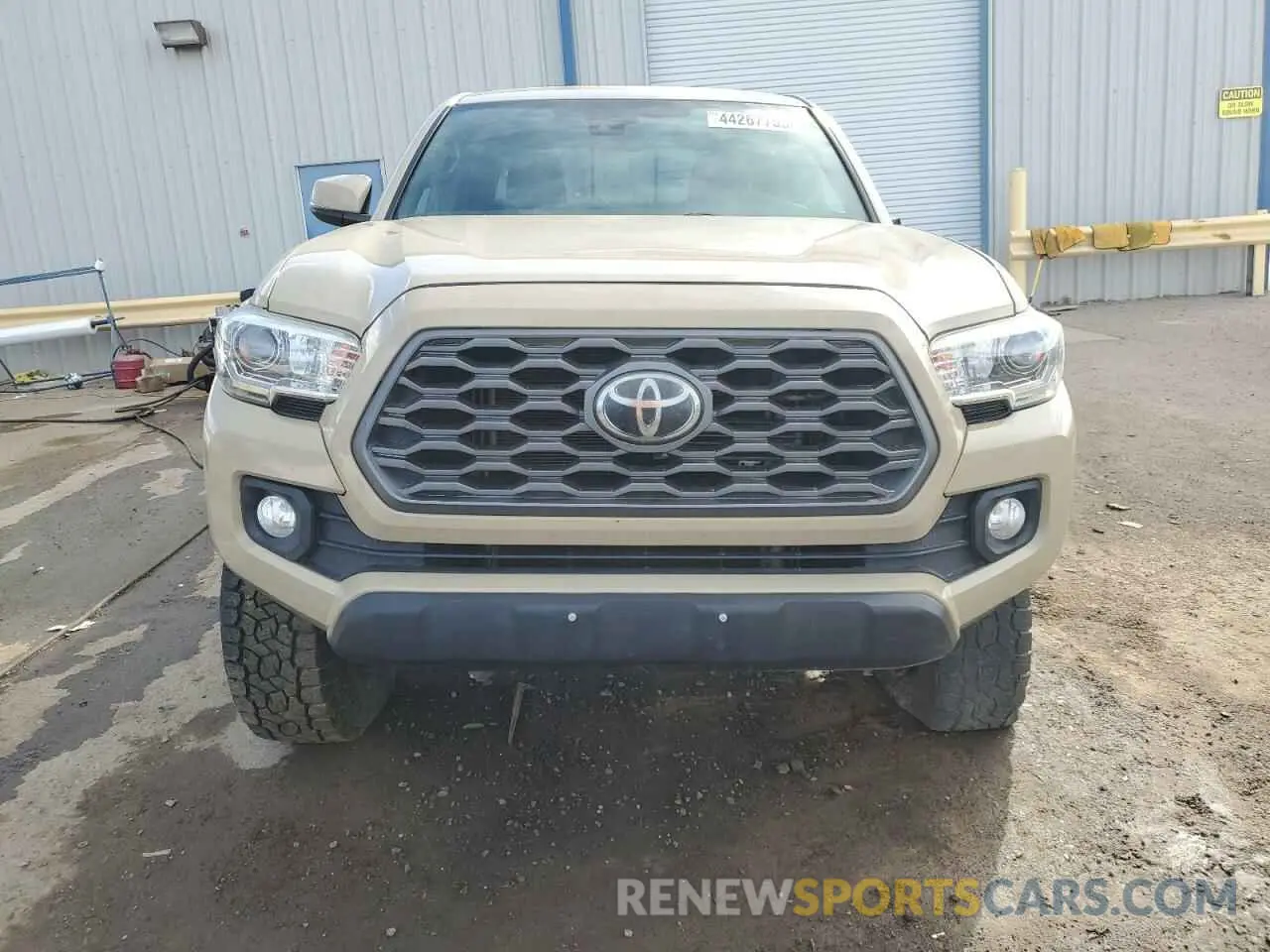 5 Photograph of a damaged car 3TMCZ5AN5LM289114 TOYOTA TACOMA 2020