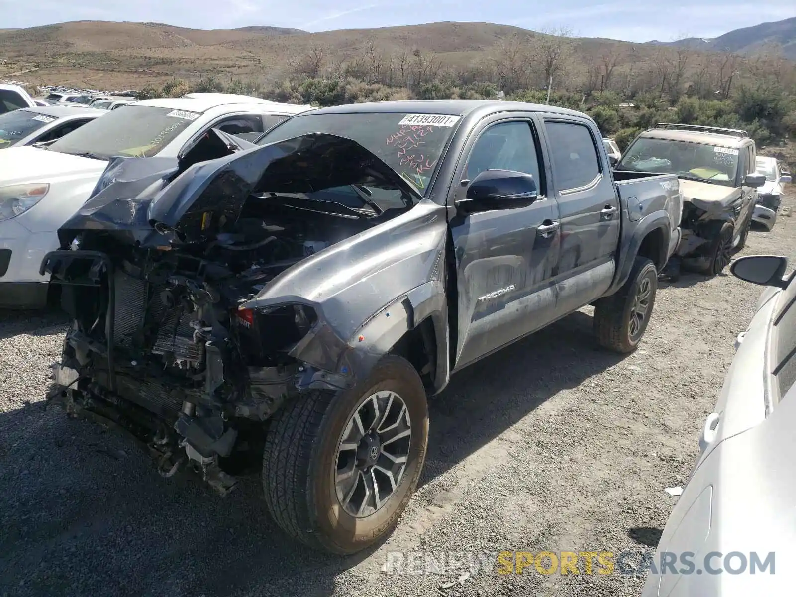 2 Photograph of a damaged car 3TMCZ5AN5LM291297 TOYOTA TACOMA 2020