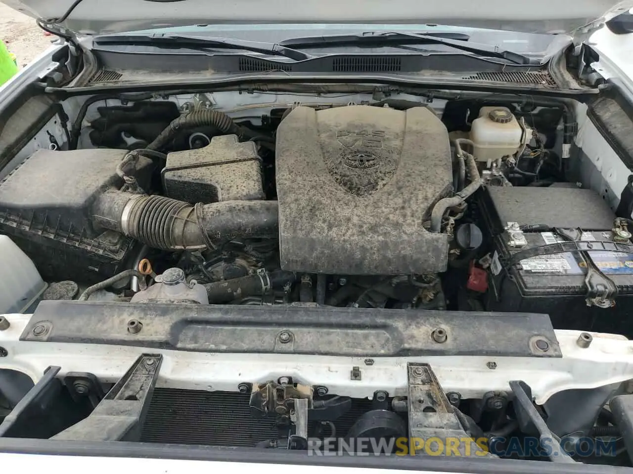 11 Photograph of a damaged car 3TMCZ5AN5LM292675 TOYOTA TACOMA 2020