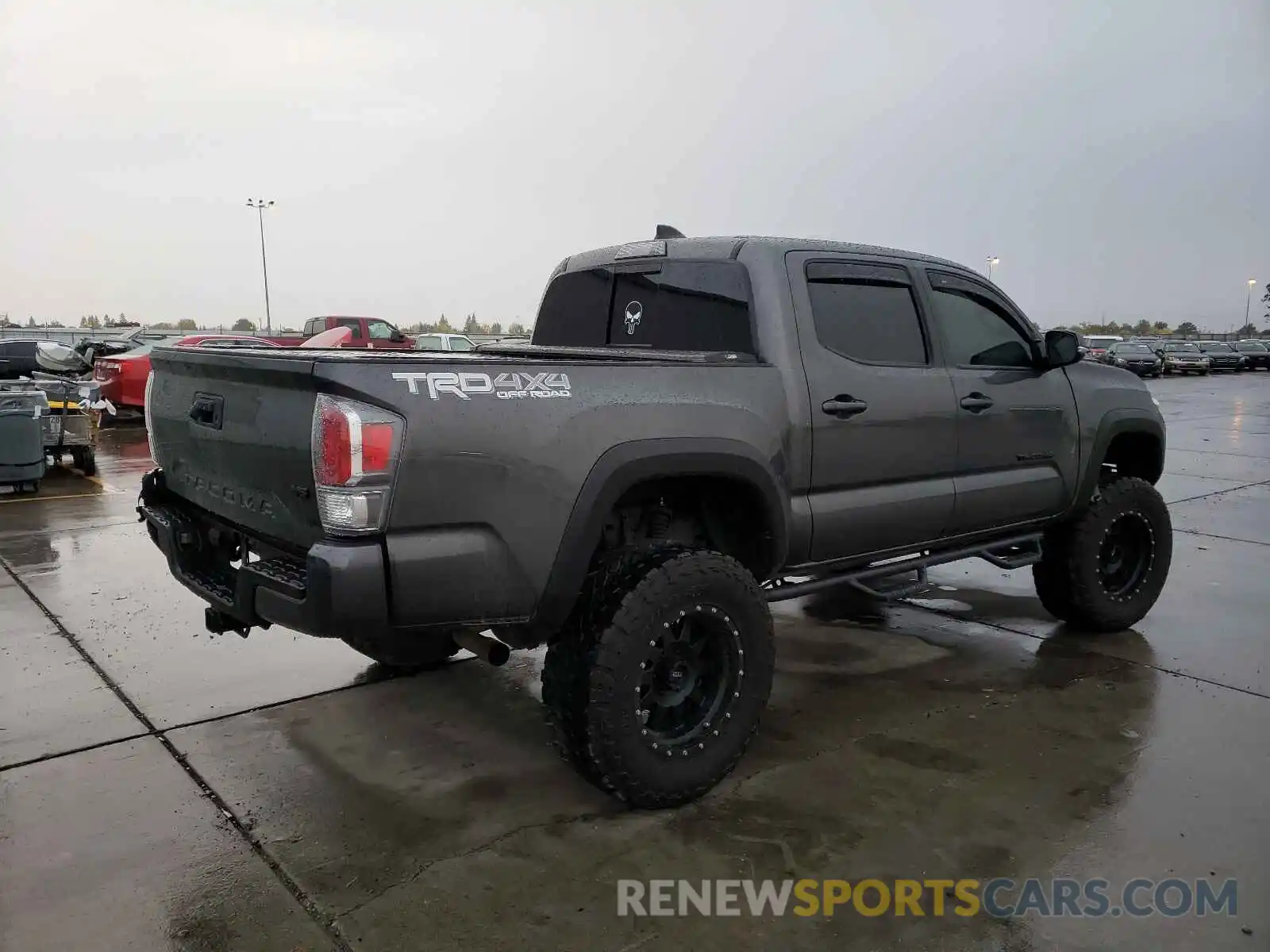 4 Photograph of a damaged car 3TMCZ5AN5LM319437 TOYOTA TACOMA 2020