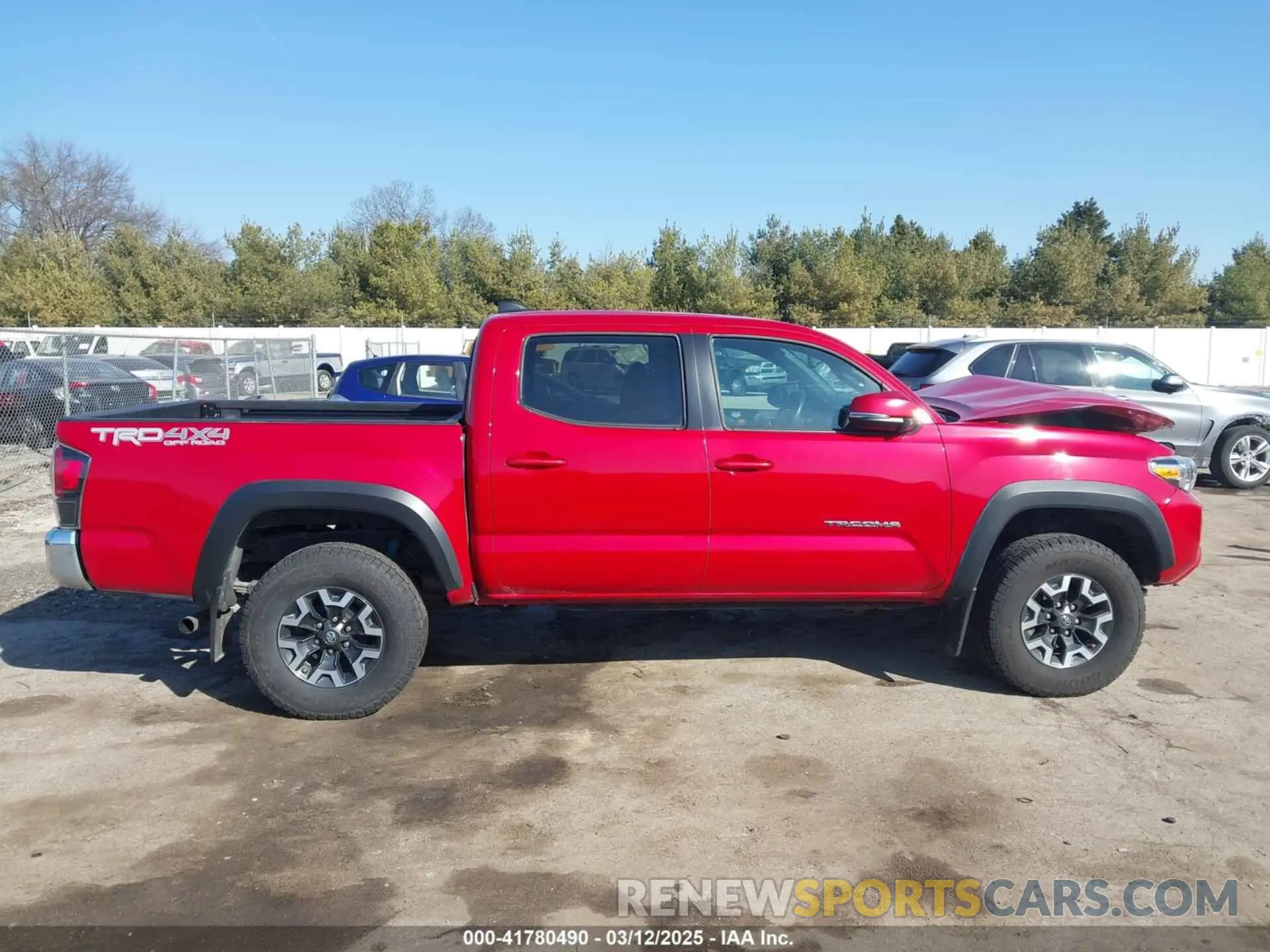 13 Photograph of a damaged car 3TMCZ5AN5LM347979 TOYOTA TACOMA 2020