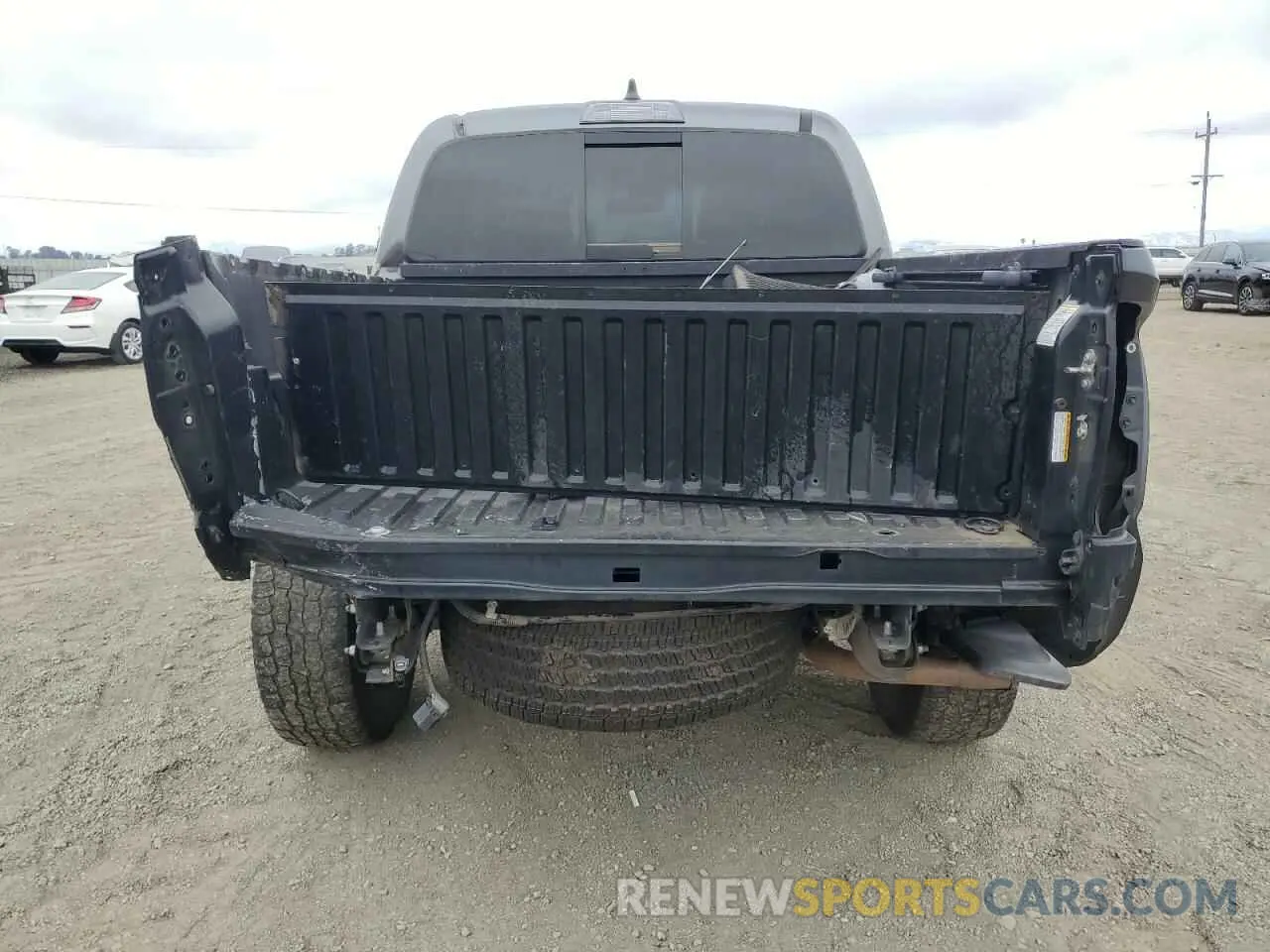 6 Photograph of a damaged car 3TMCZ5AN5LM349411 TOYOTA TACOMA 2020