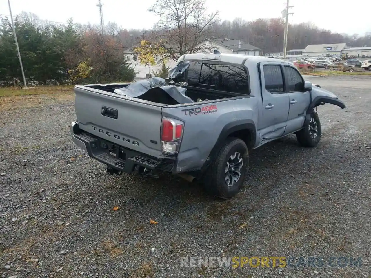 4 Photograph of a damaged car 3TMCZ5AN5LM367102 TOYOTA TACOMA 2020