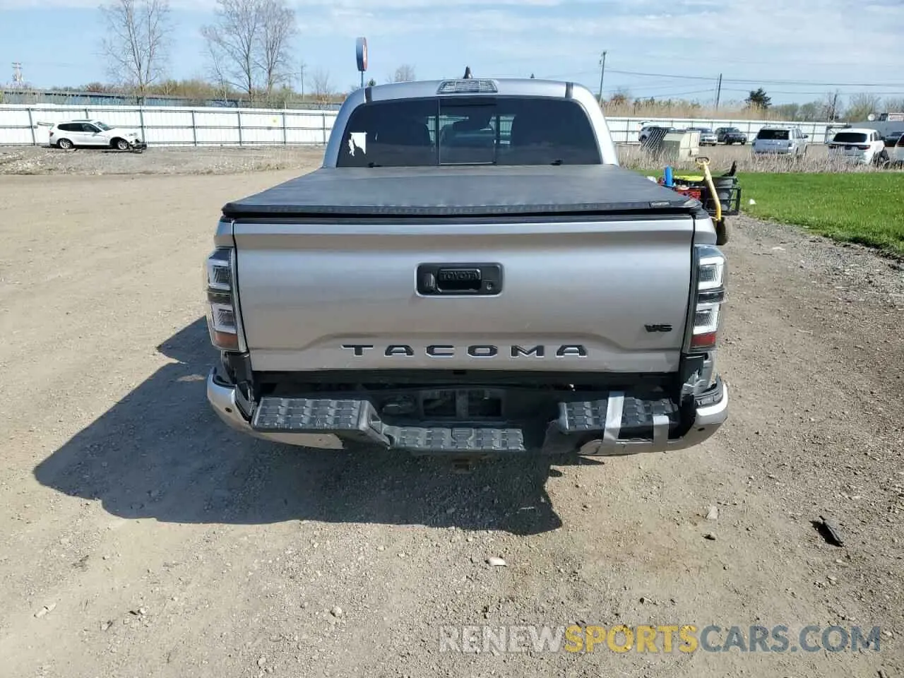 6 Photograph of a damaged car 3TMCZ5AN6LM293818 TOYOTA TACOMA 2020