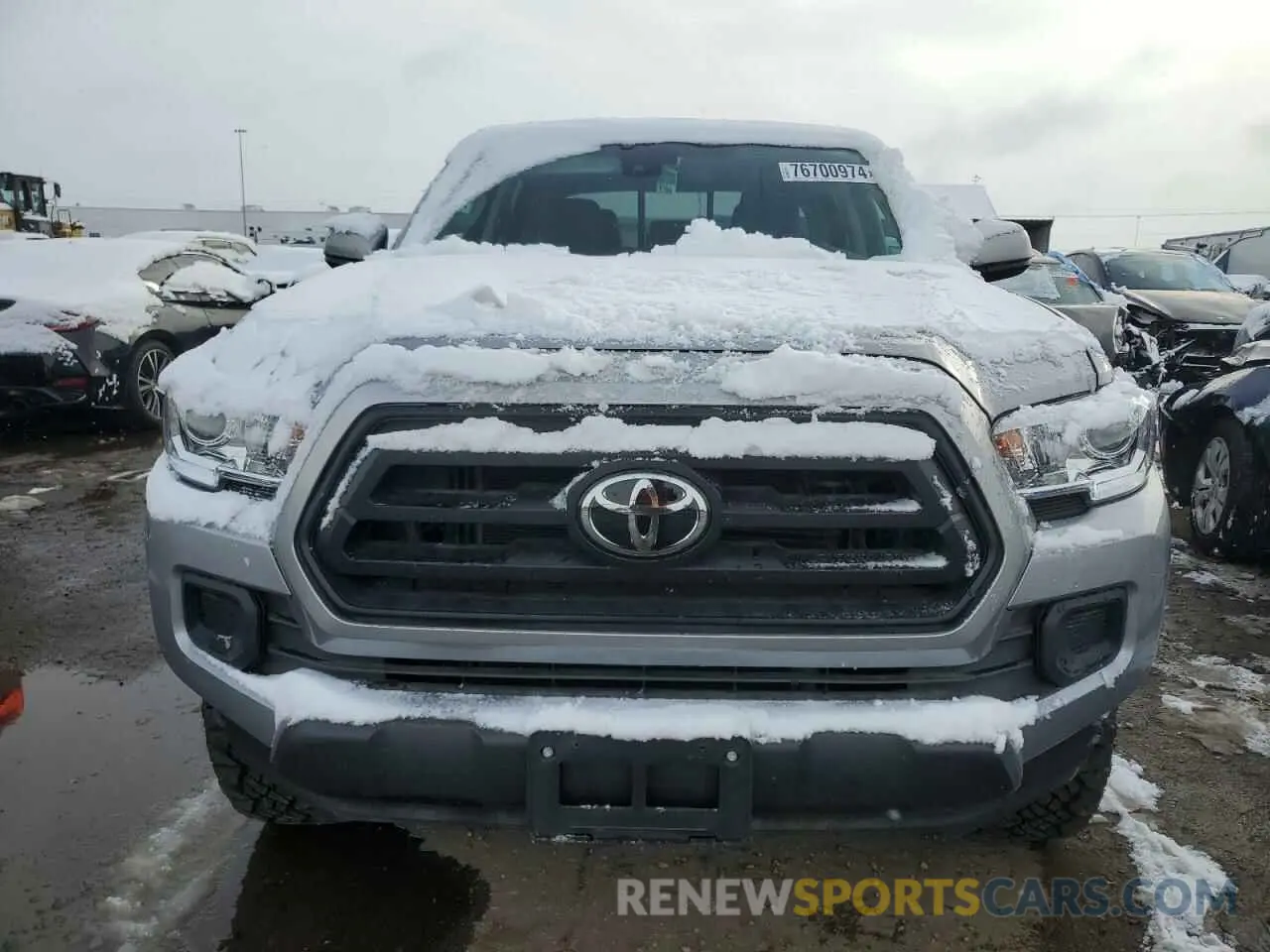 5 Photograph of a damaged car 3TMCZ5AN6LM294113 TOYOTA TACOMA 2020