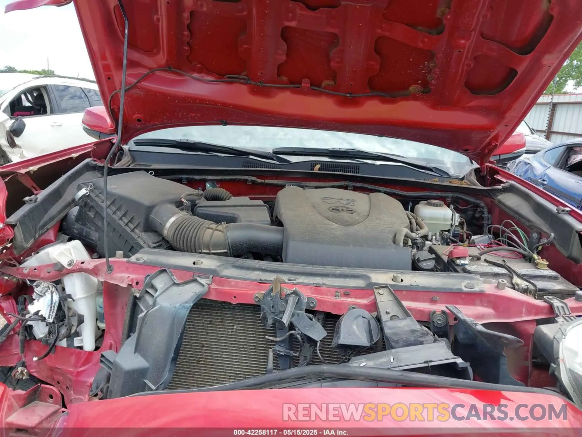 10 Photograph of a damaged car 3TMCZ5AN6LM341642 TOYOTA TACOMA 2020