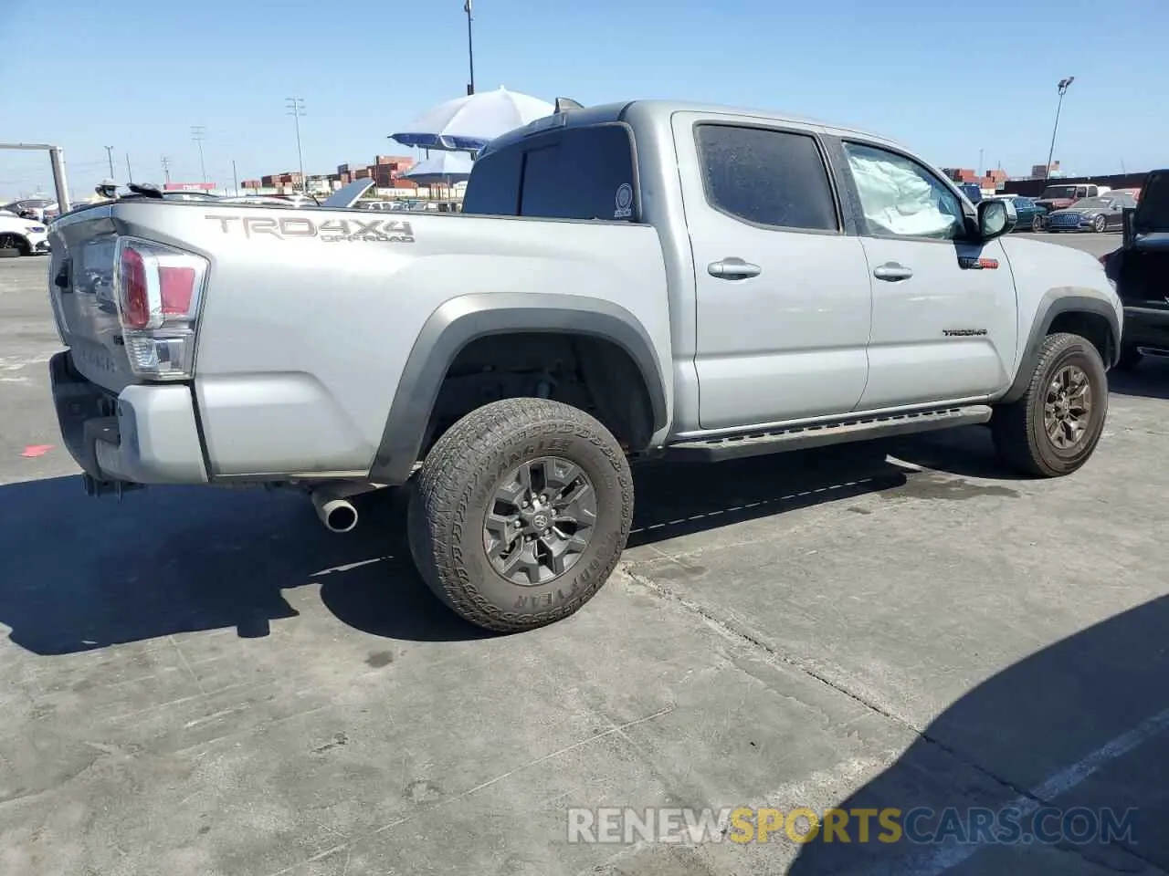 3 Photograph of a damaged car 3TMCZ5AN6LM343939 TOYOTA TACOMA 2020