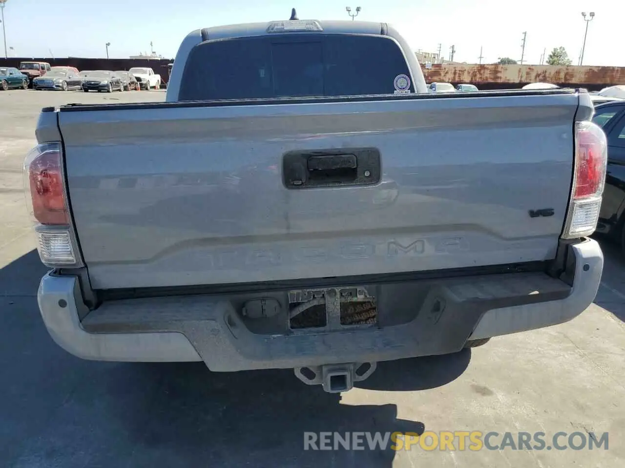 6 Photograph of a damaged car 3TMCZ5AN6LM343939 TOYOTA TACOMA 2020
