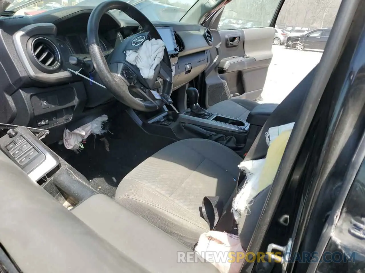 7 Photograph of a damaged car 3TMCZ5AN6LM362331 TOYOTA TACOMA 2020