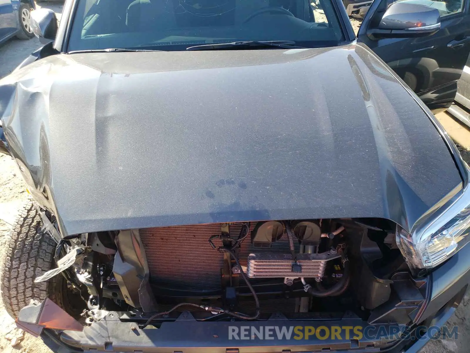 7 Photograph of a damaged car 3TMCZ5AN7LM289423 TOYOTA TACOMA 2020