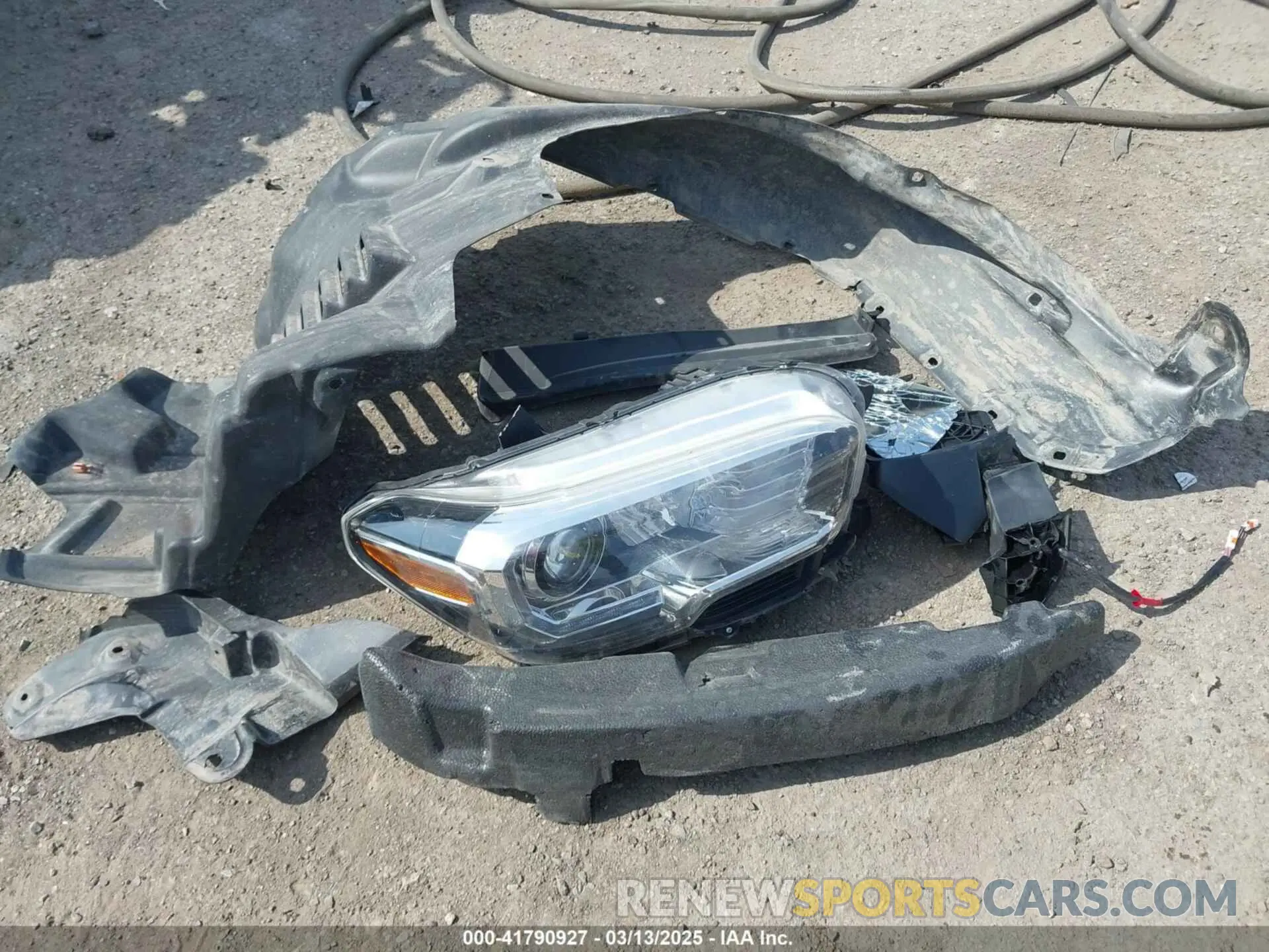 12 Photograph of a damaged car 3TMCZ5AN7LM305667 TOYOTA TACOMA 2020