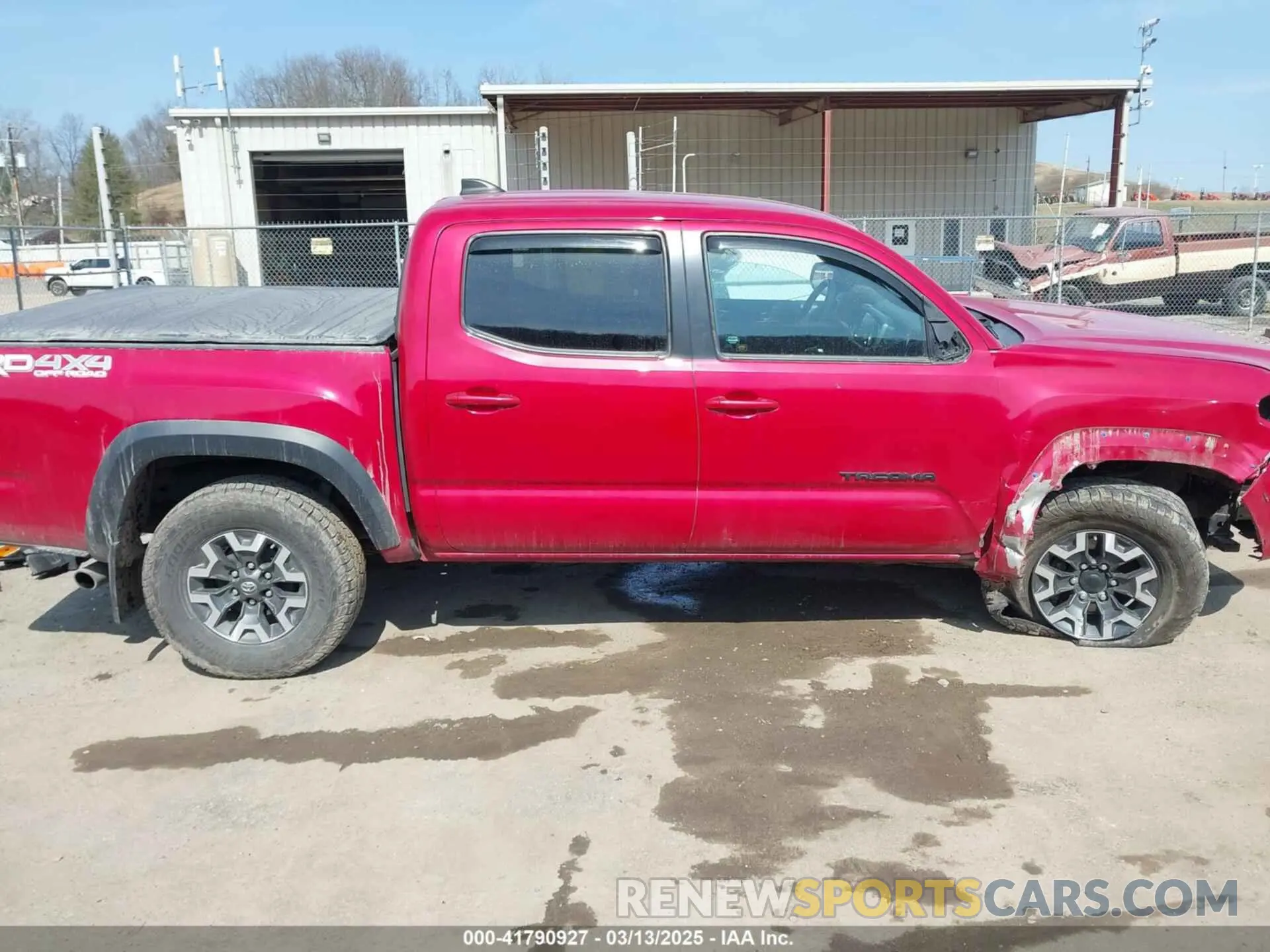 14 Photograph of a damaged car 3TMCZ5AN7LM305667 TOYOTA TACOMA 2020