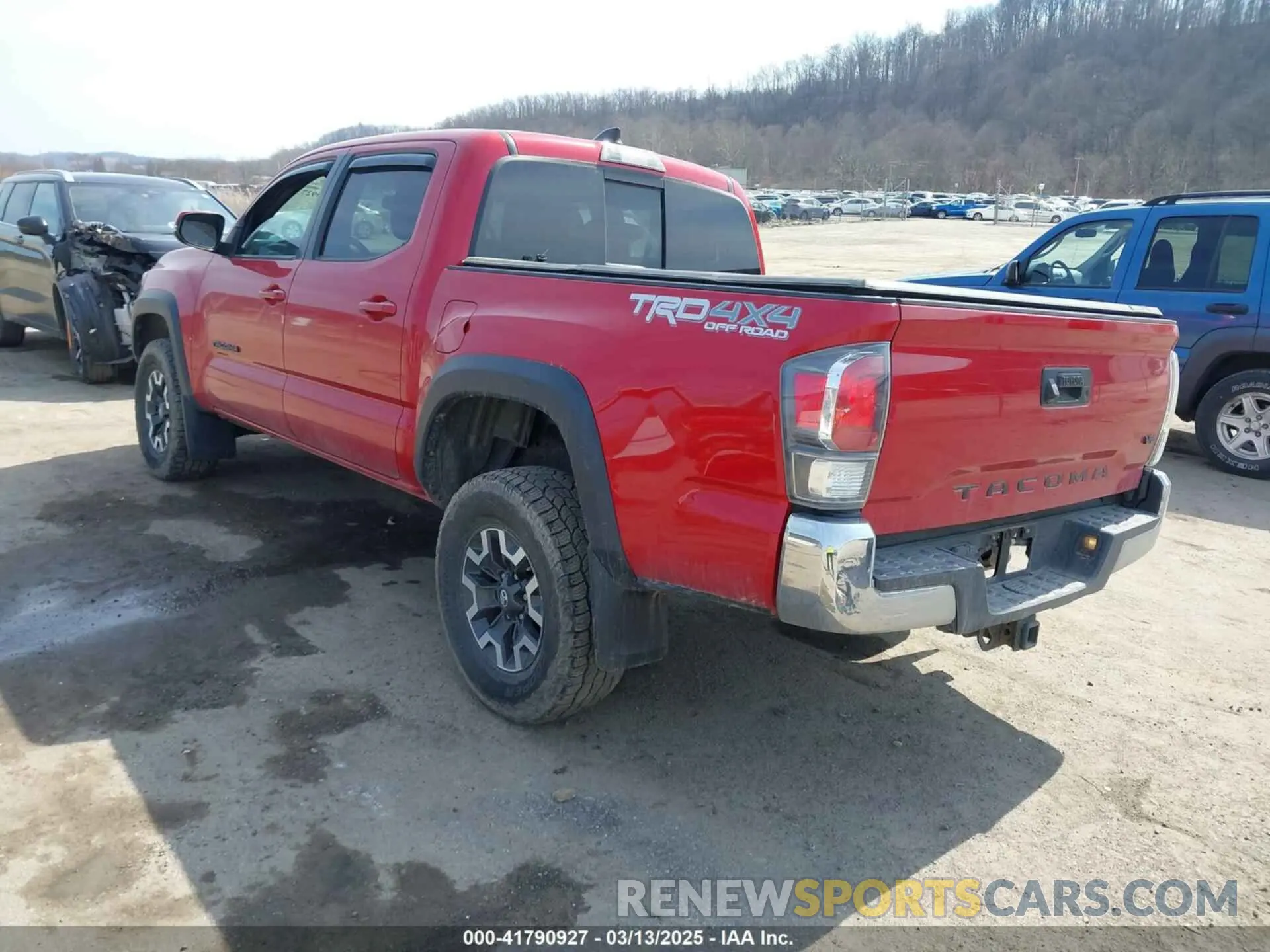 3 Photograph of a damaged car 3TMCZ5AN7LM305667 TOYOTA TACOMA 2020