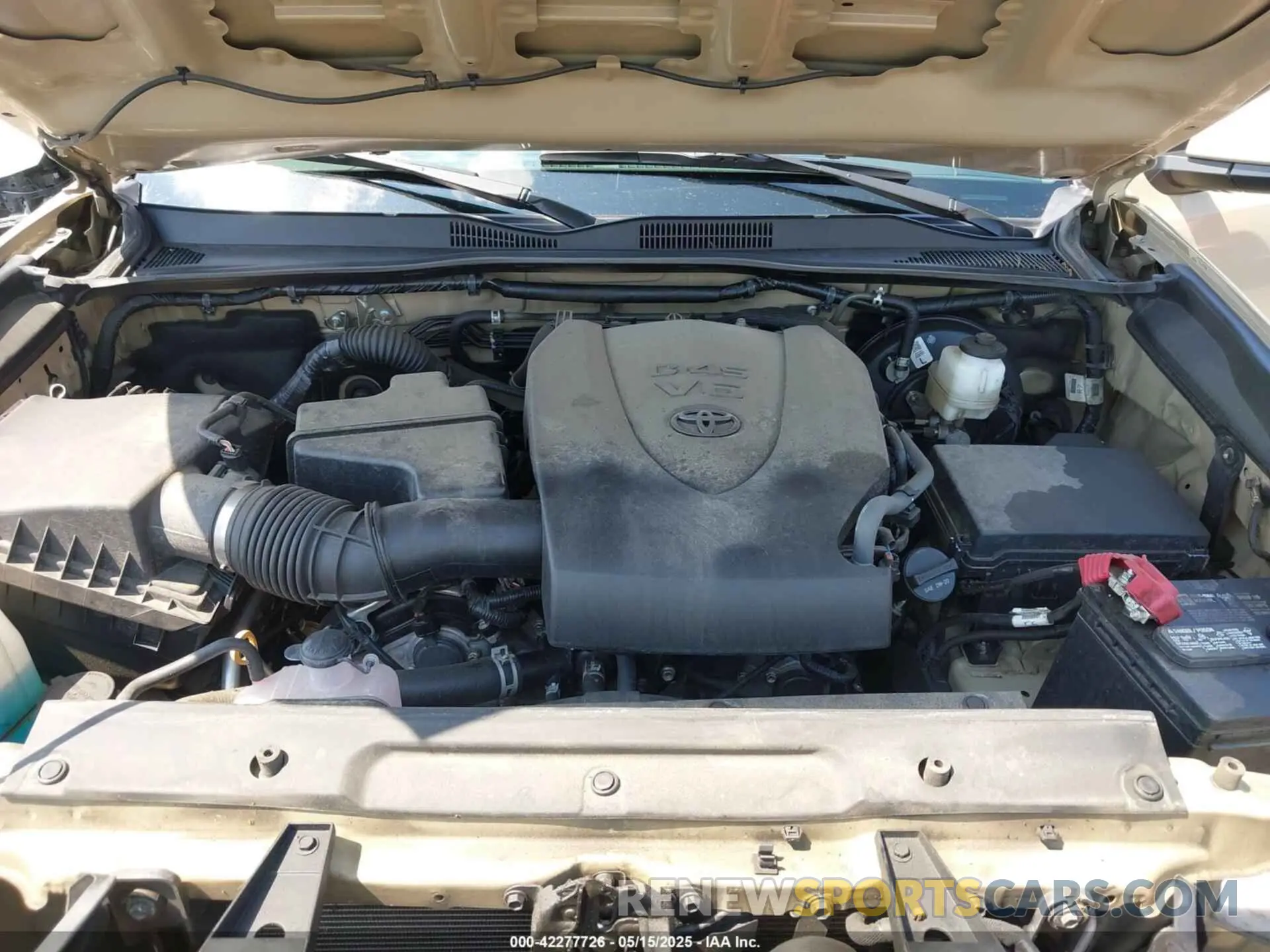 10 Photograph of a damaged car 3TMCZ5AN7LM308553 TOYOTA TACOMA 2020