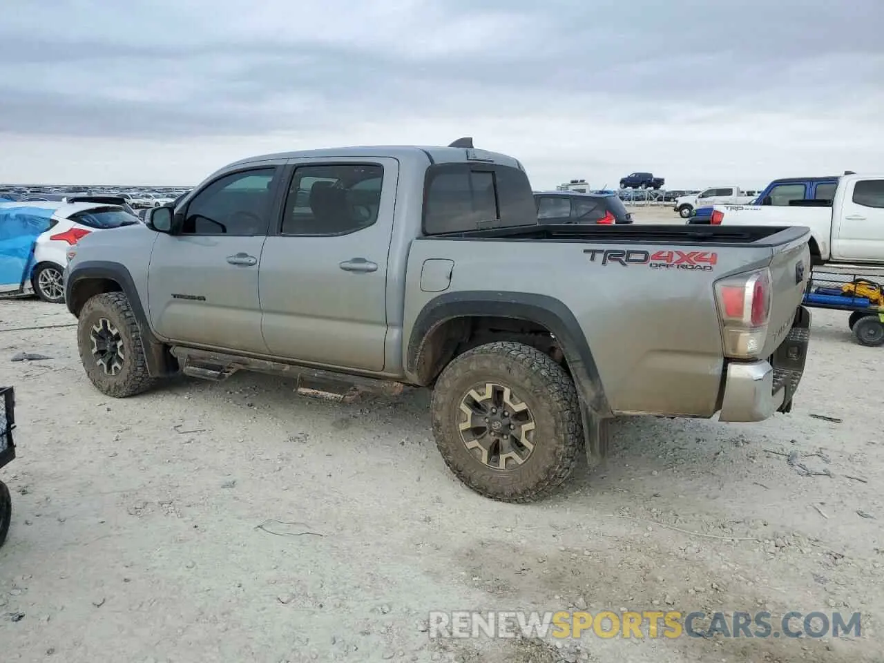 2 Photograph of a damaged car 3TMCZ5AN7LM334618 TOYOTA TACOMA 2020