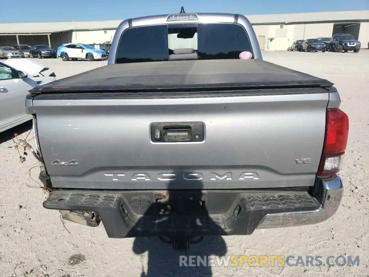 6 Photograph of a damaged car 3TMCZ5AN7LM355064 TOYOTA TACOMA 2020