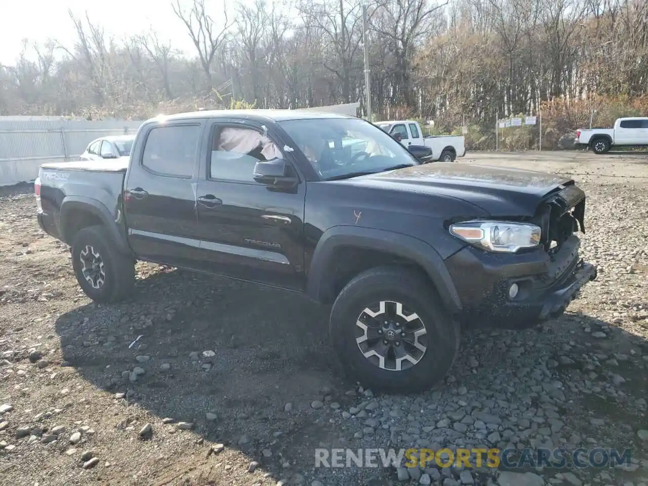 4 Photograph of a damaged car 3TMCZ5AN7LM360796 TOYOTA TACOMA 2020