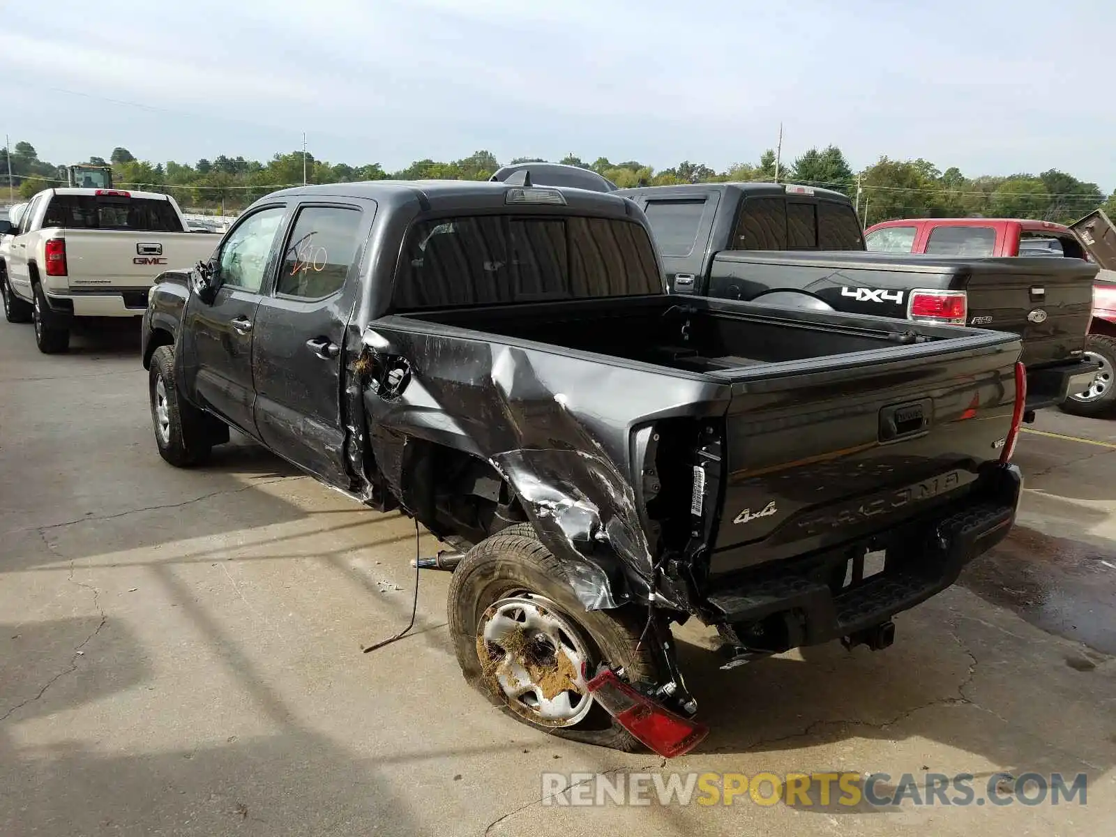 3 Photograph of a damaged car 3TMCZ5AN7LM363195 TOYOTA TACOMA 2020