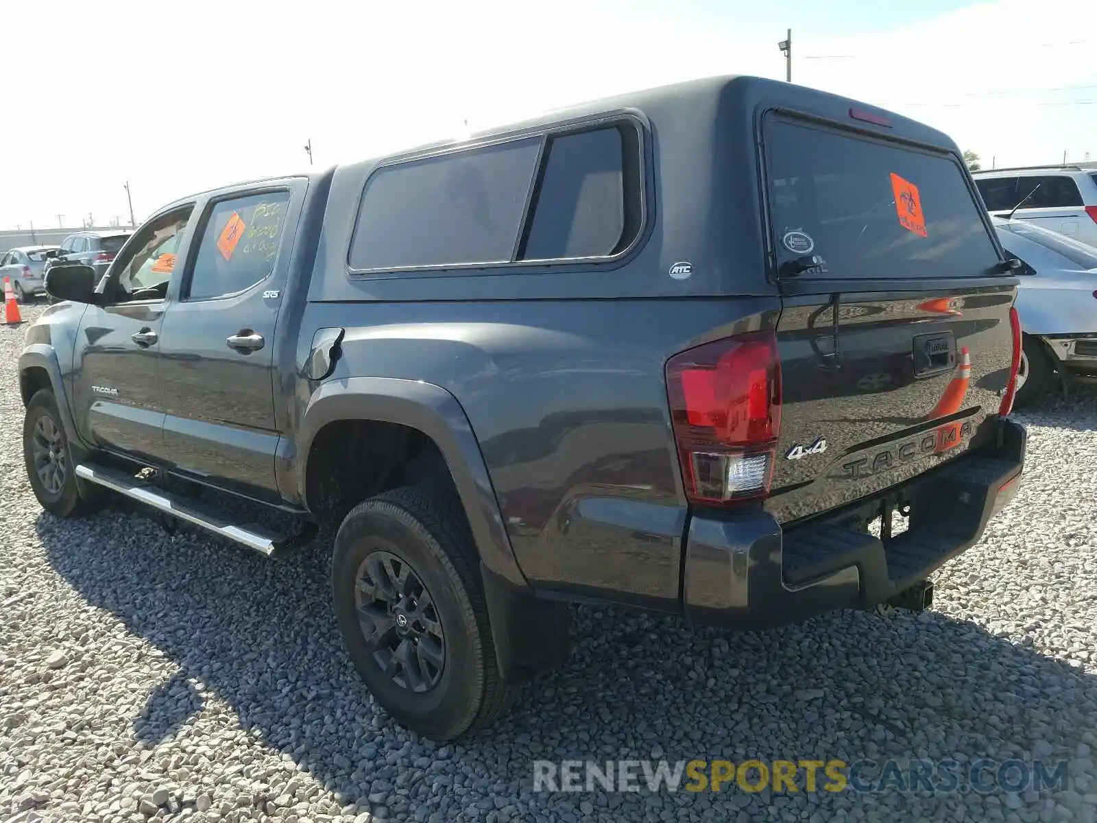 3 Photograph of a damaged car 3TMCZ5AN8LM295523 TOYOTA TACOMA 2020