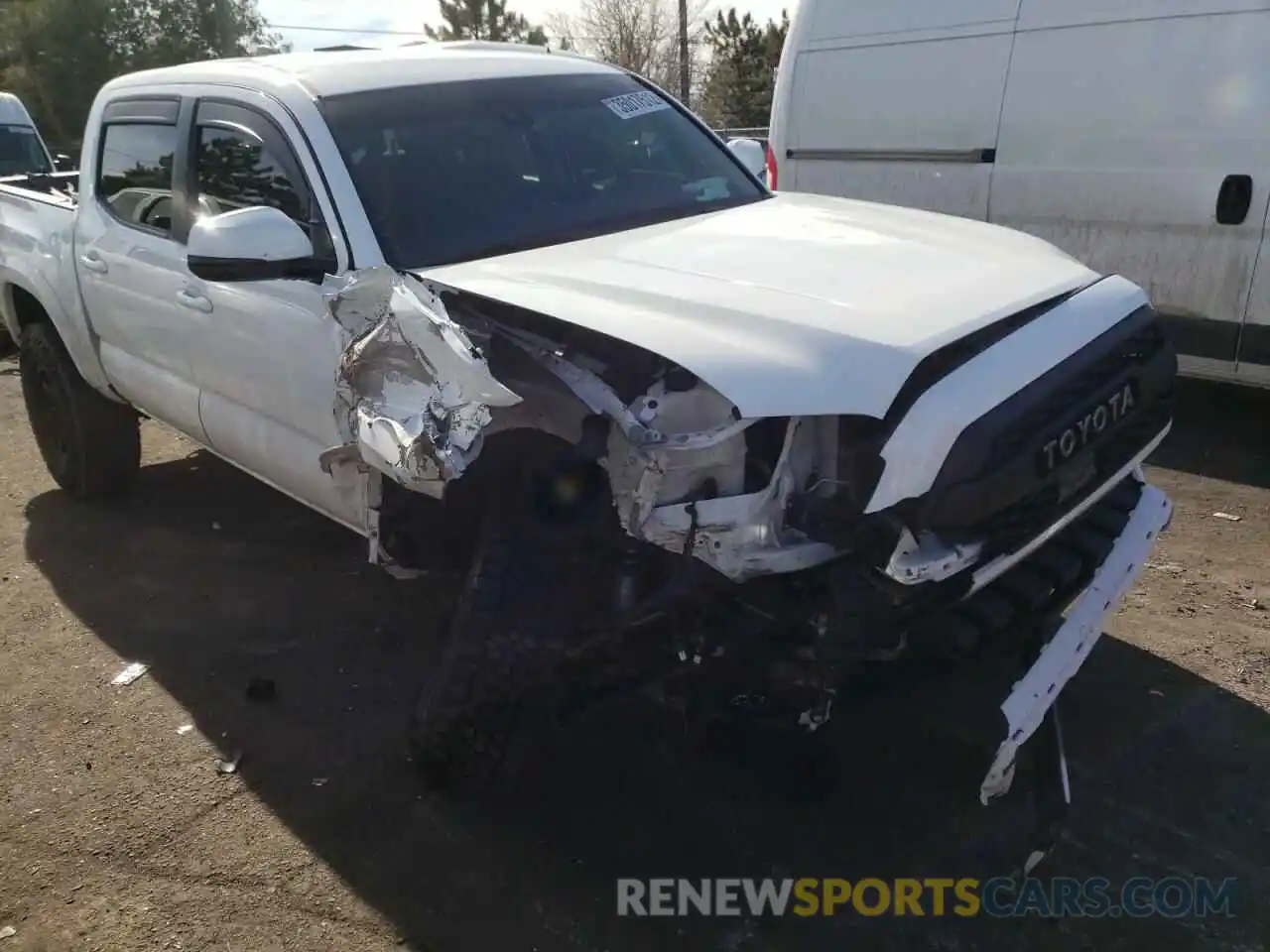 9 Photograph of a damaged car 3TMCZ5AN8LM313194 TOYOTA TACOMA 2020