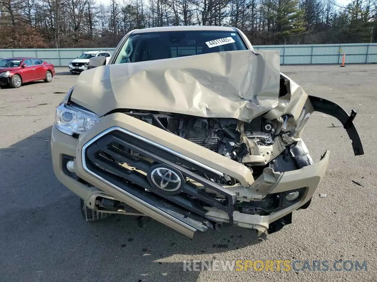 5 Photograph of a damaged car 3TMCZ5AN8LM327080 TOYOTA TACOMA 2020