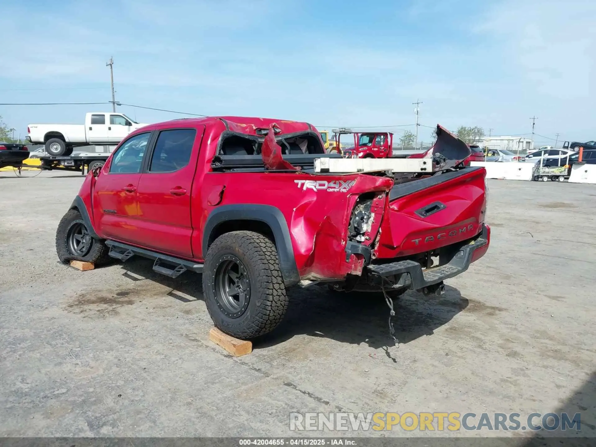 3 Photograph of a damaged car 3TMCZ5AN8LM355543 TOYOTA TACOMA 2020