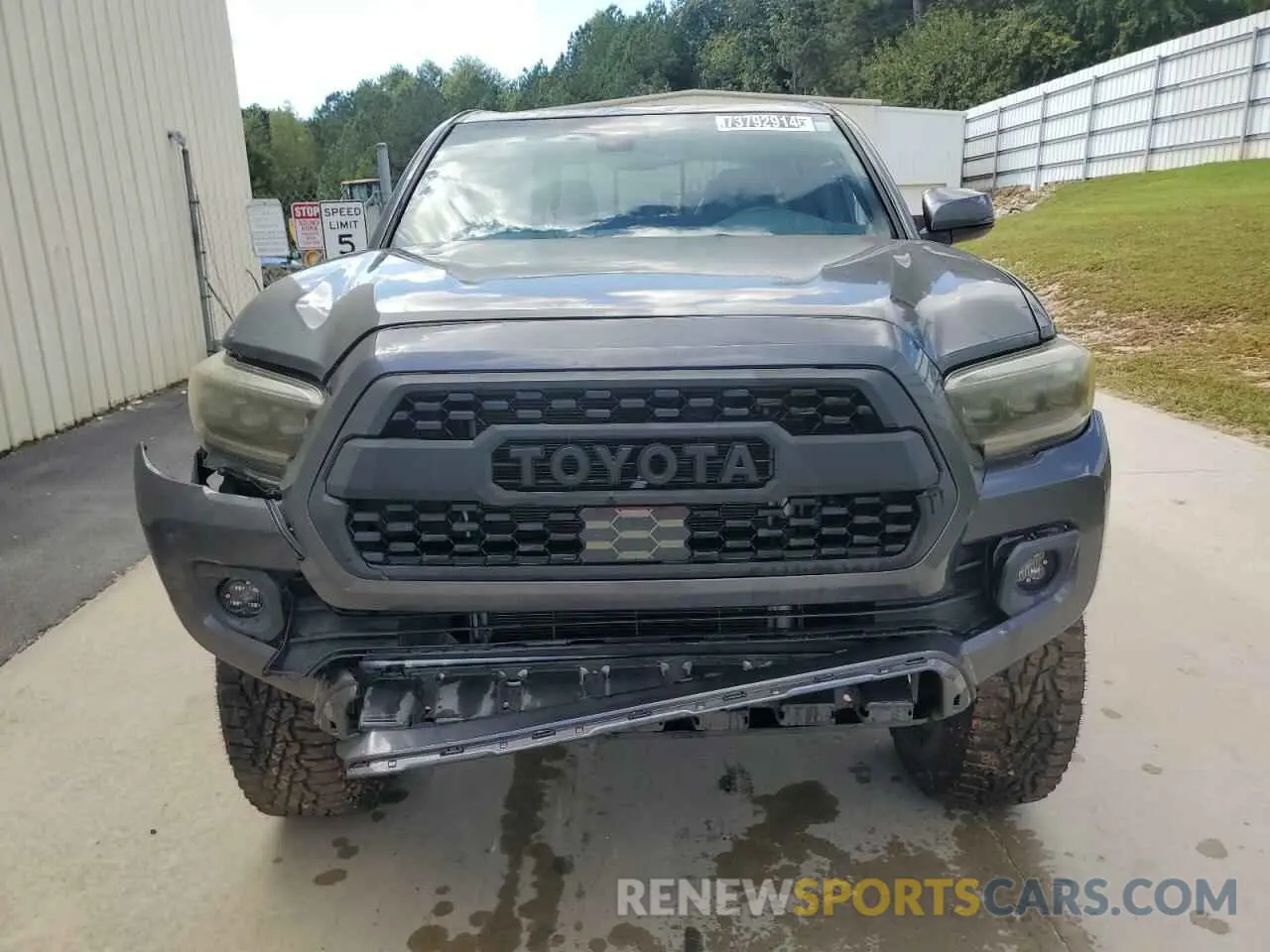 5 Photograph of a damaged car 3TMCZ5AN8LM355879 TOYOTA TACOMA 2020