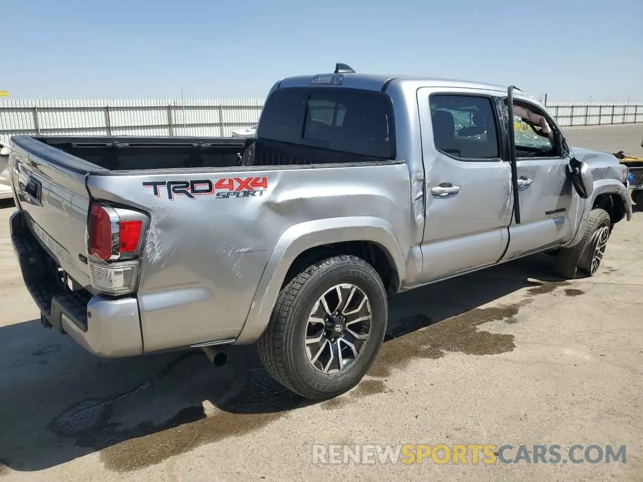 3 Photograph of a damaged car 3TMCZ5AN9LM311910 TOYOTA TACOMA 2020