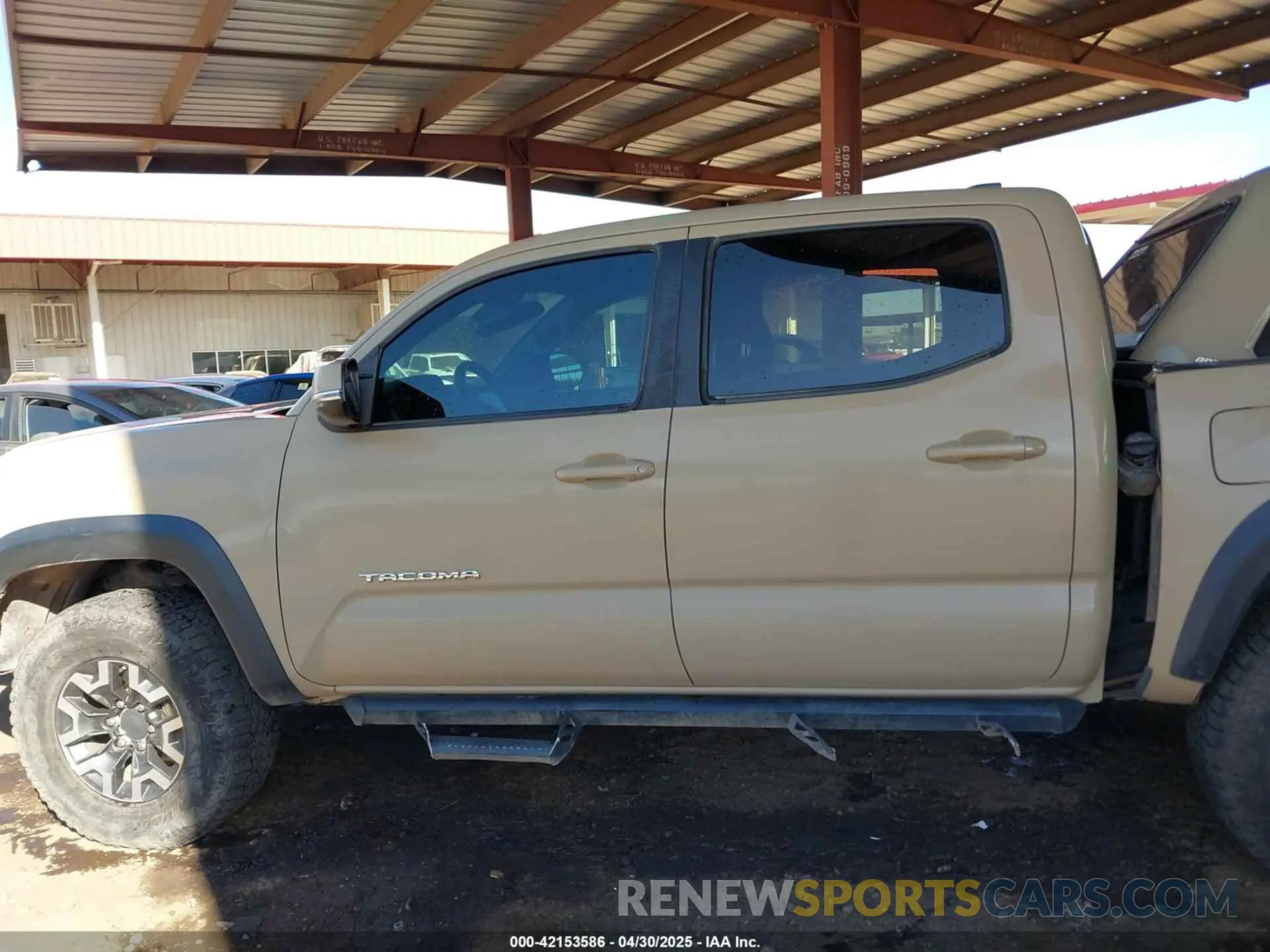 14 Photograph of a damaged car 3TMCZ5AN9LM321515 TOYOTA TACOMA 2020