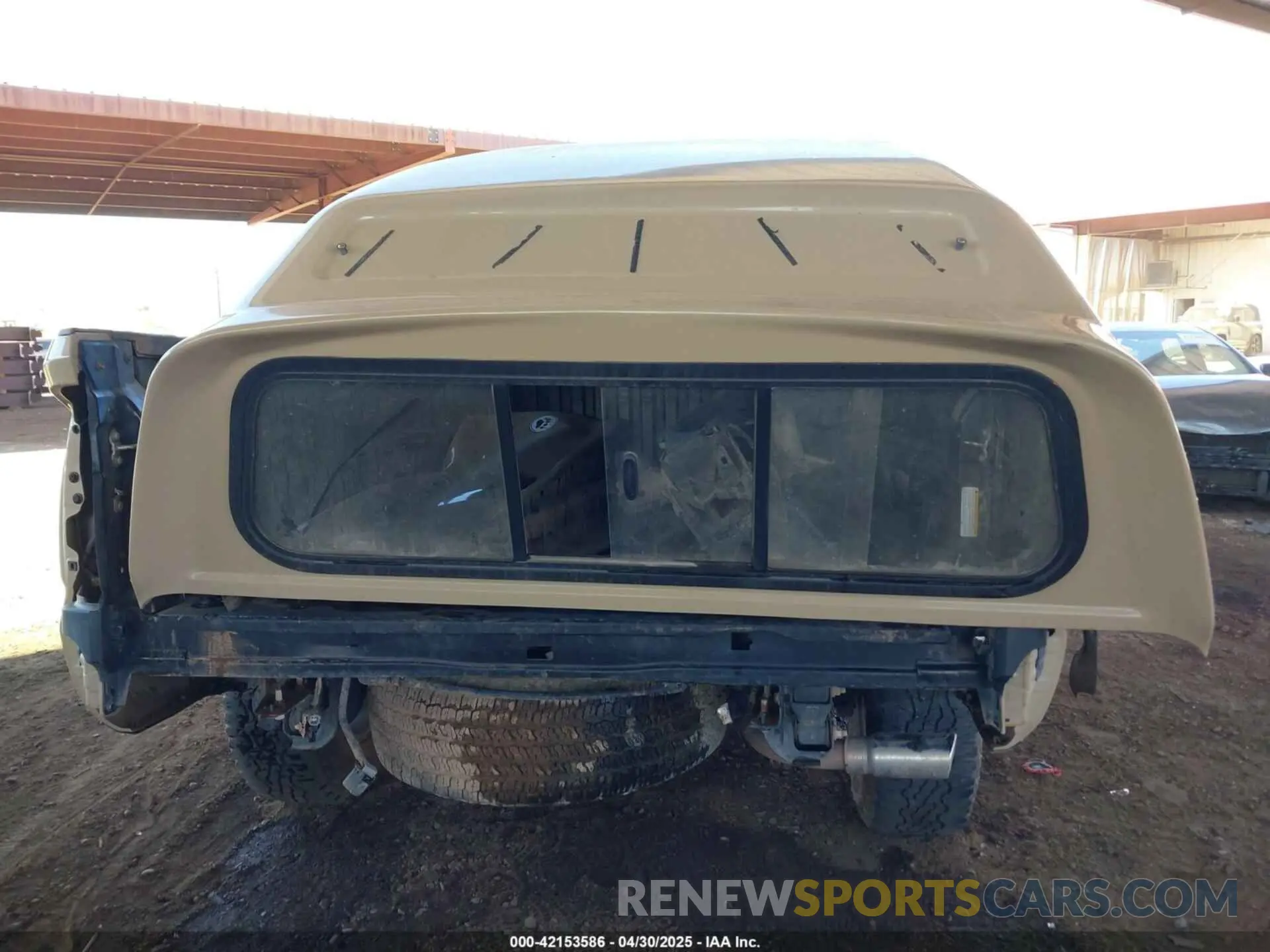 16 Photograph of a damaged car 3TMCZ5AN9LM321515 TOYOTA TACOMA 2020