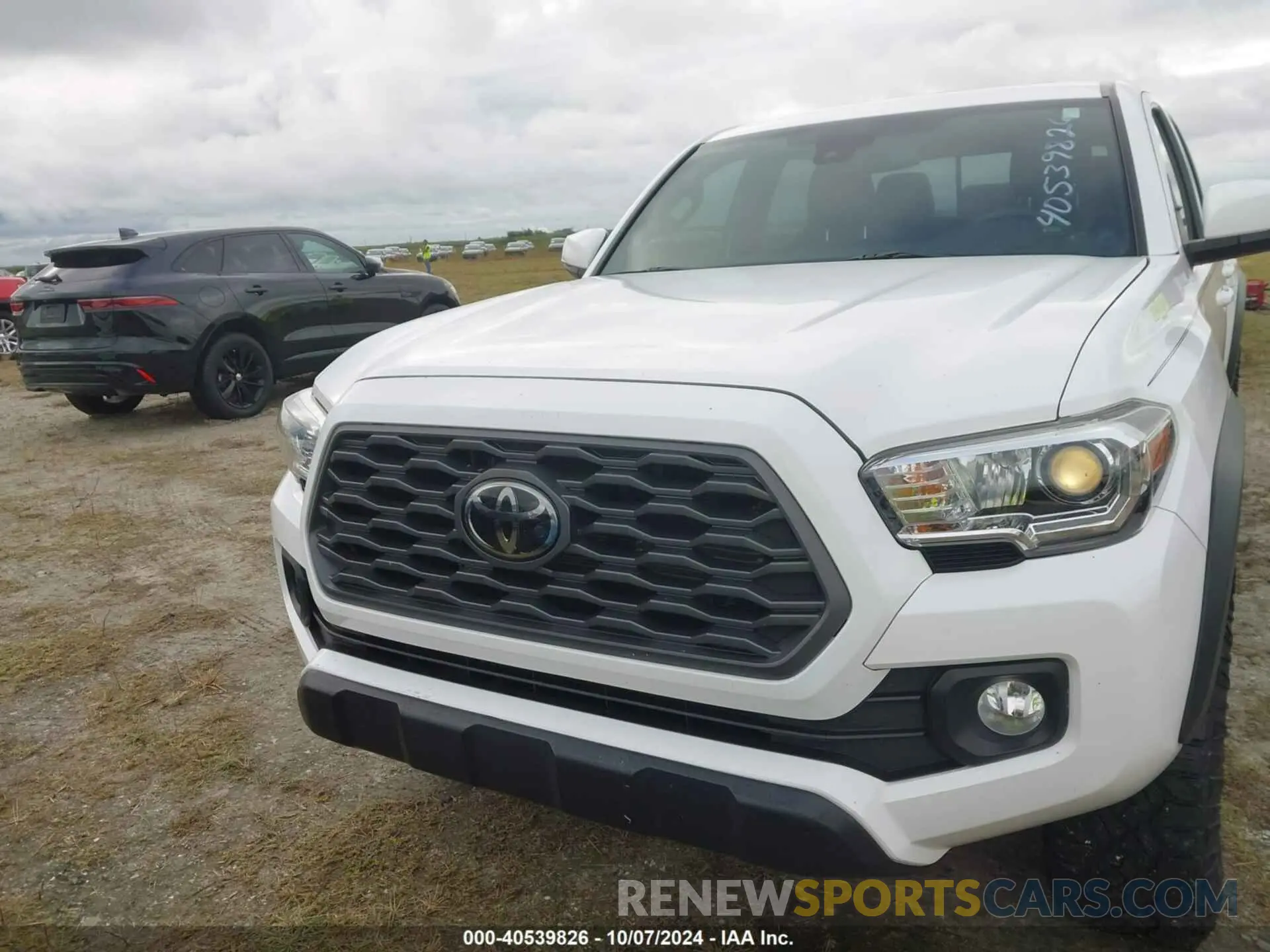 12 Photograph of a damaged car 3TMCZ5AN9LM321644 TOYOTA TACOMA 2020