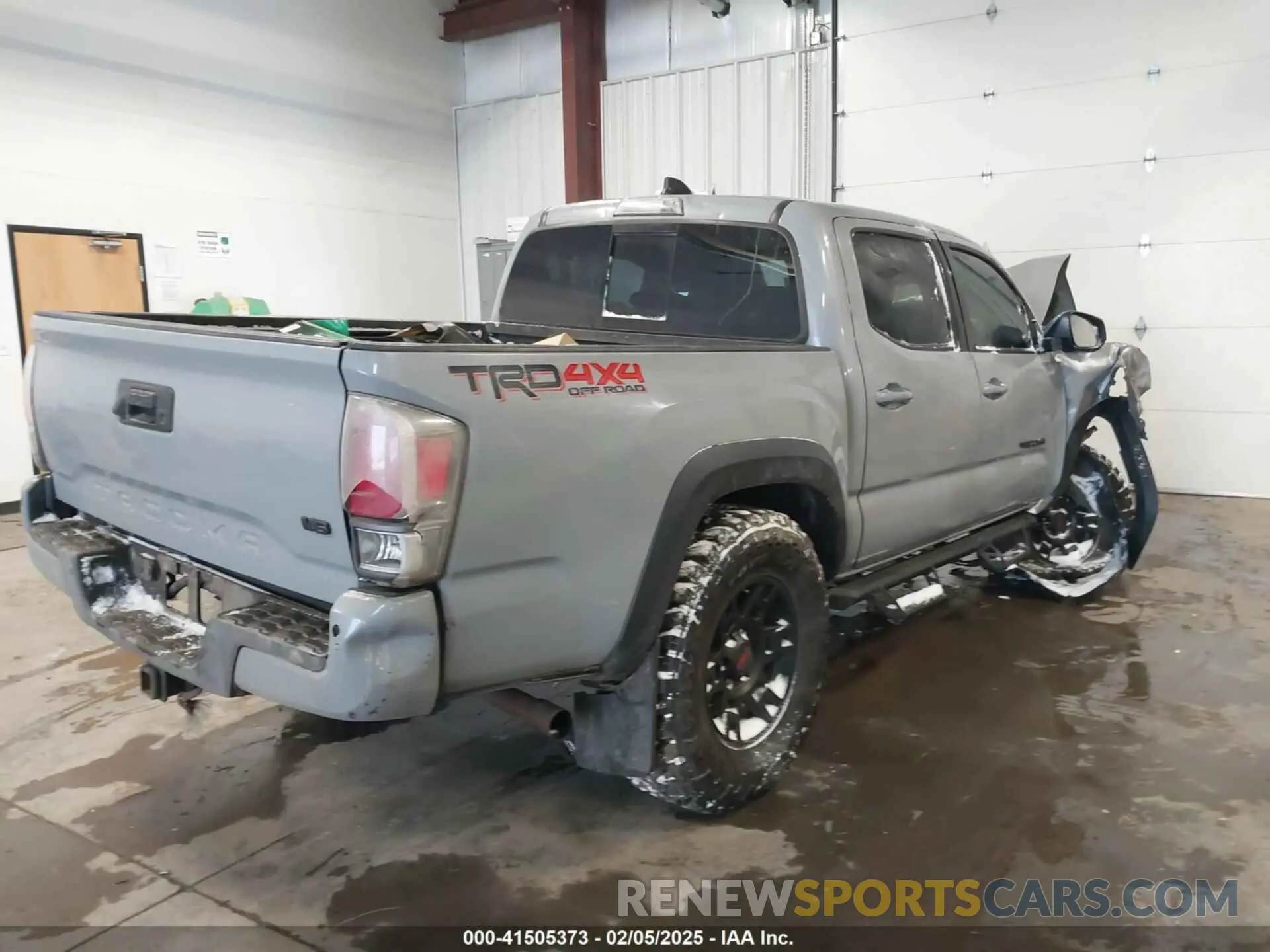 4 Photograph of a damaged car 3TMCZ5AN9LM328660 TOYOTA TACOMA 2020
