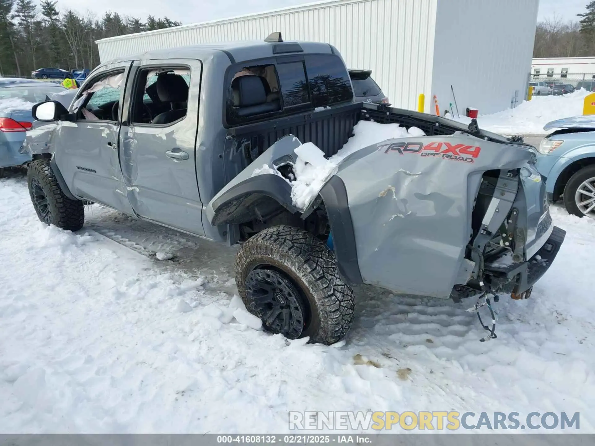 3 Photograph of a damaged car 3TMCZ5AN9LM339240 TOYOTA TACOMA 2020