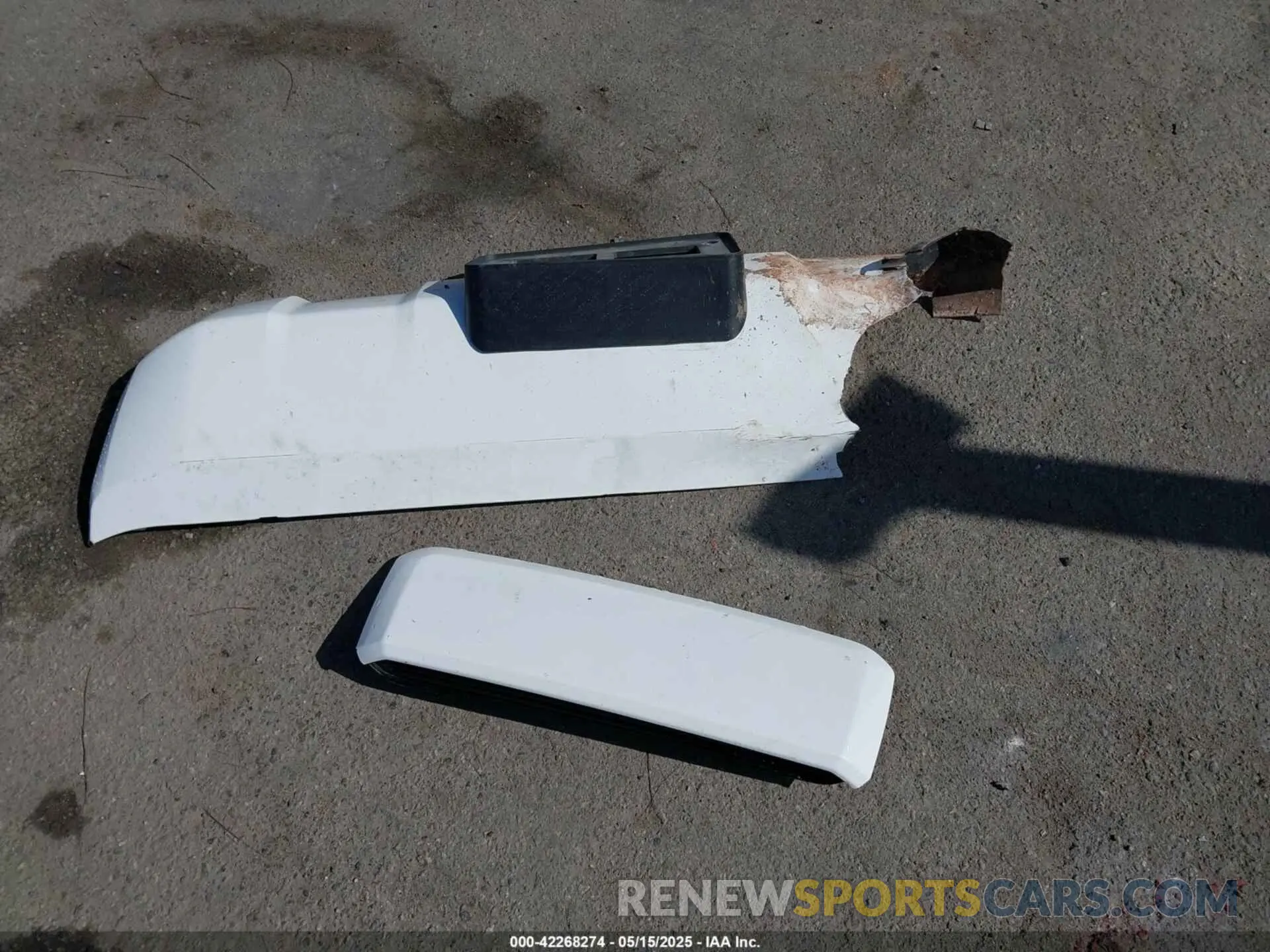 12 Photograph of a damaged car 3TMCZ5AN9LM341778 TOYOTA TACOMA 2020