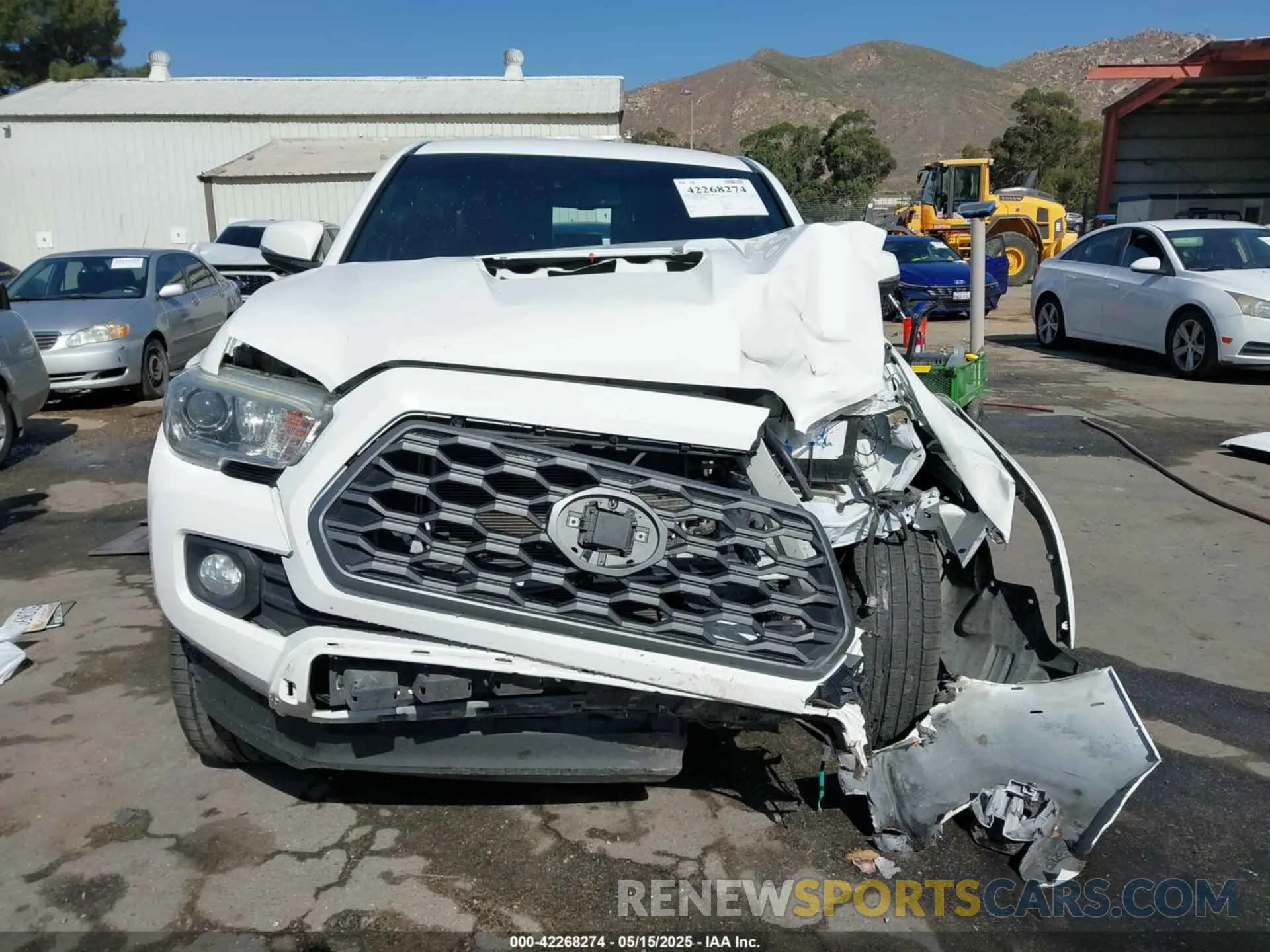 13 Photograph of a damaged car 3TMCZ5AN9LM341778 TOYOTA TACOMA 2020