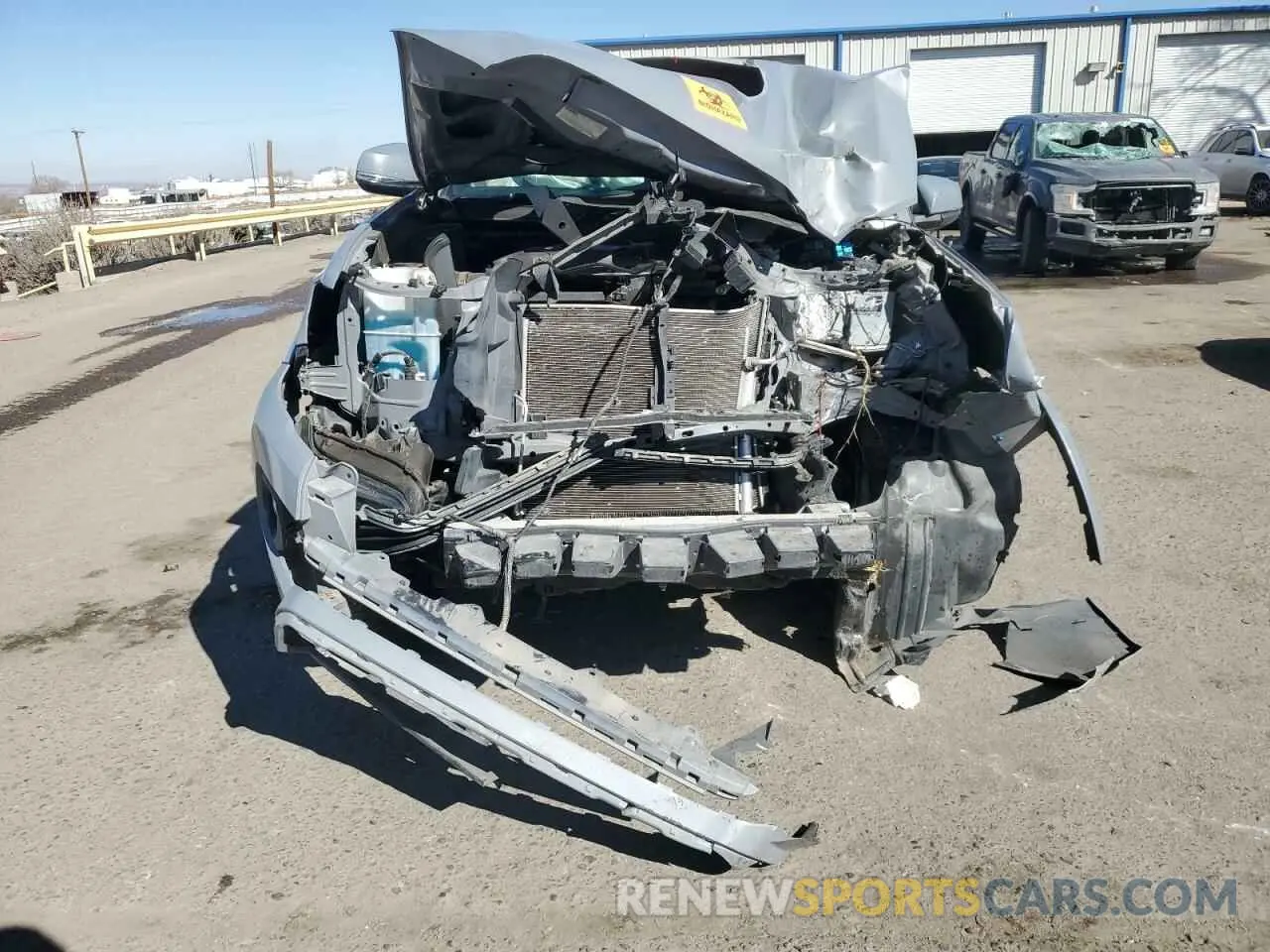 5 Photograph of a damaged car 3TMCZ5AN9LM346205 TOYOTA TACOMA 2020