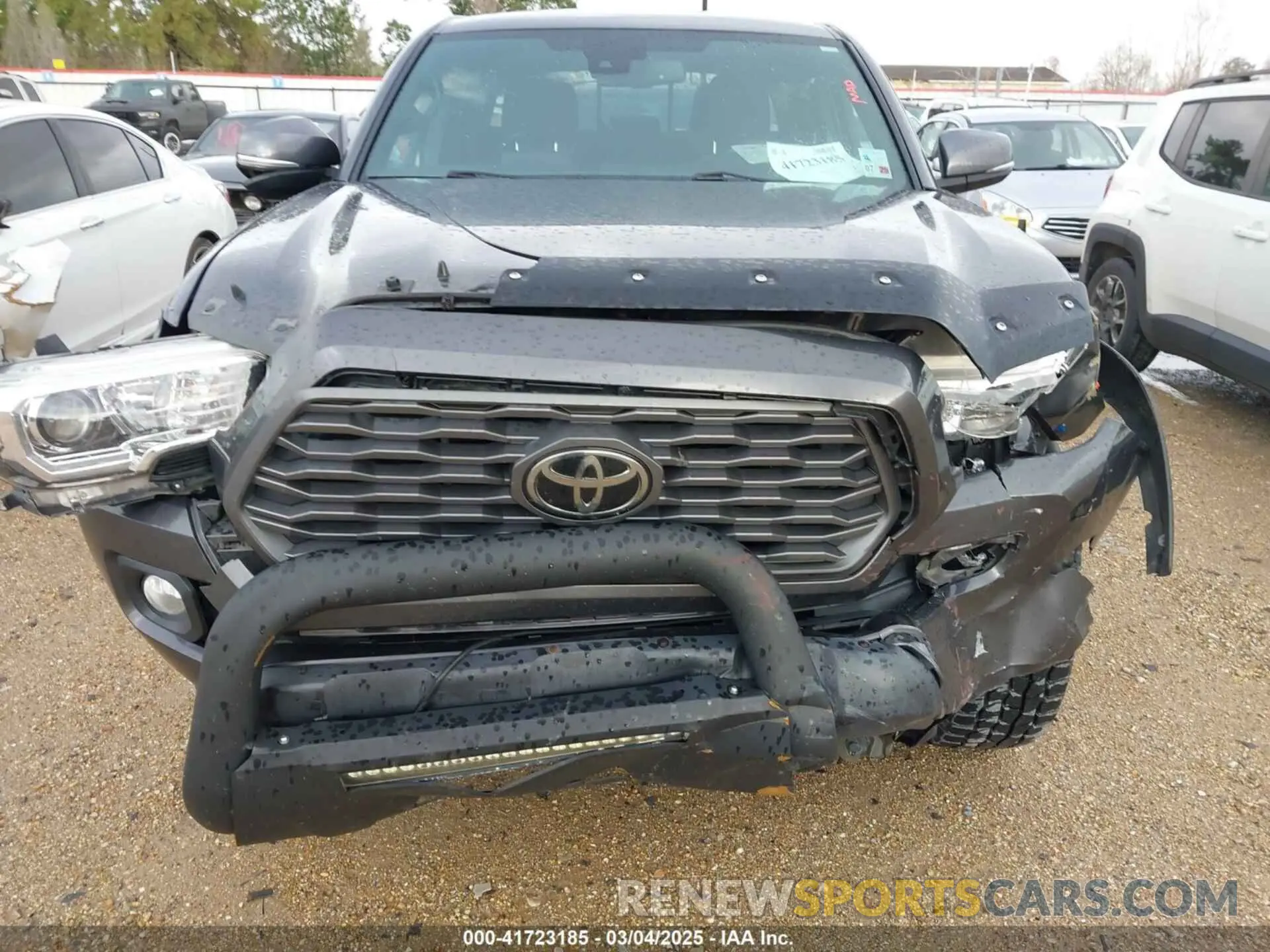 12 Photograph of a damaged car 3TMCZ5AN9LM350495 TOYOTA TACOMA 2020