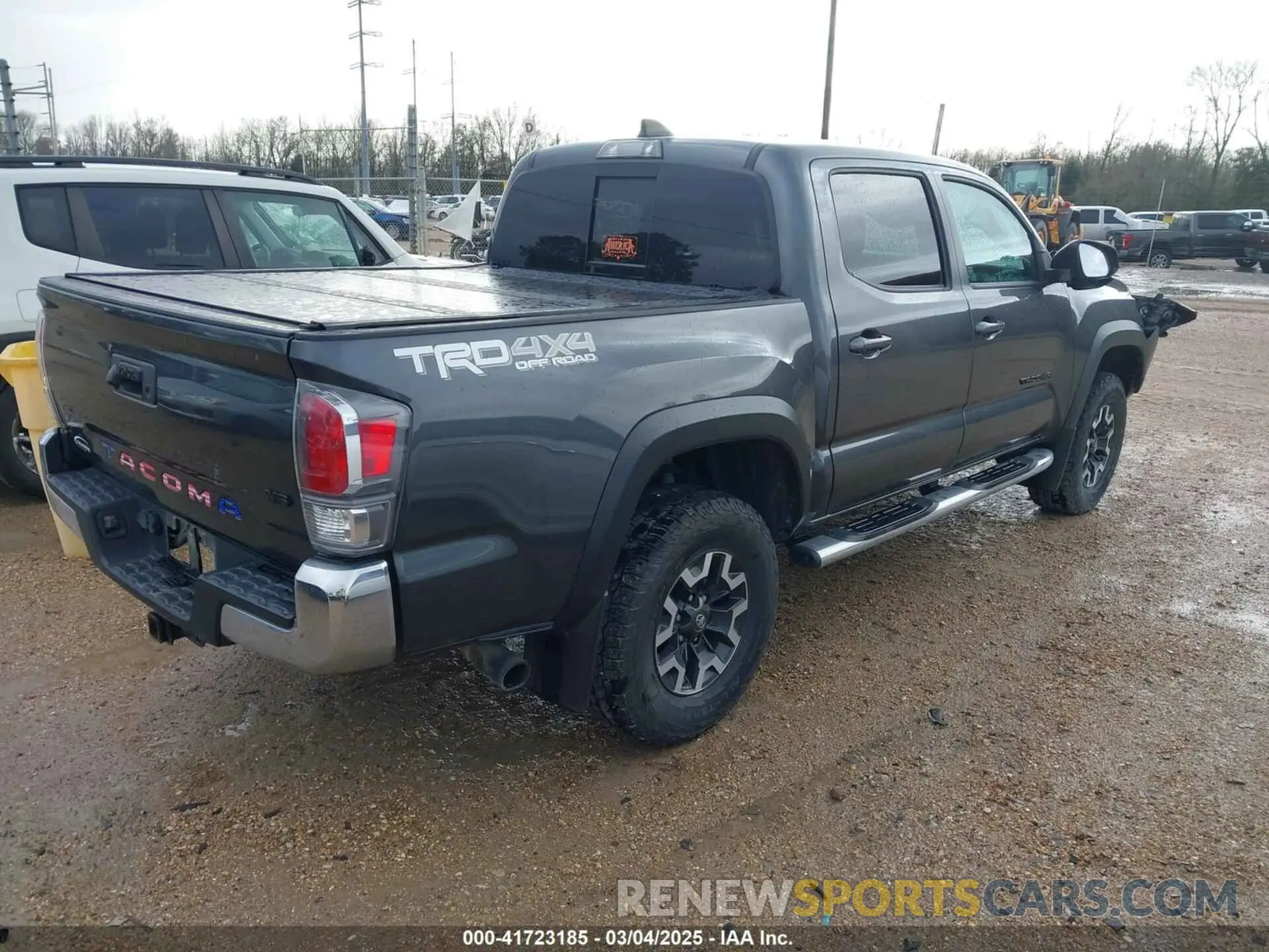 4 Photograph of a damaged car 3TMCZ5AN9LM350495 TOYOTA TACOMA 2020