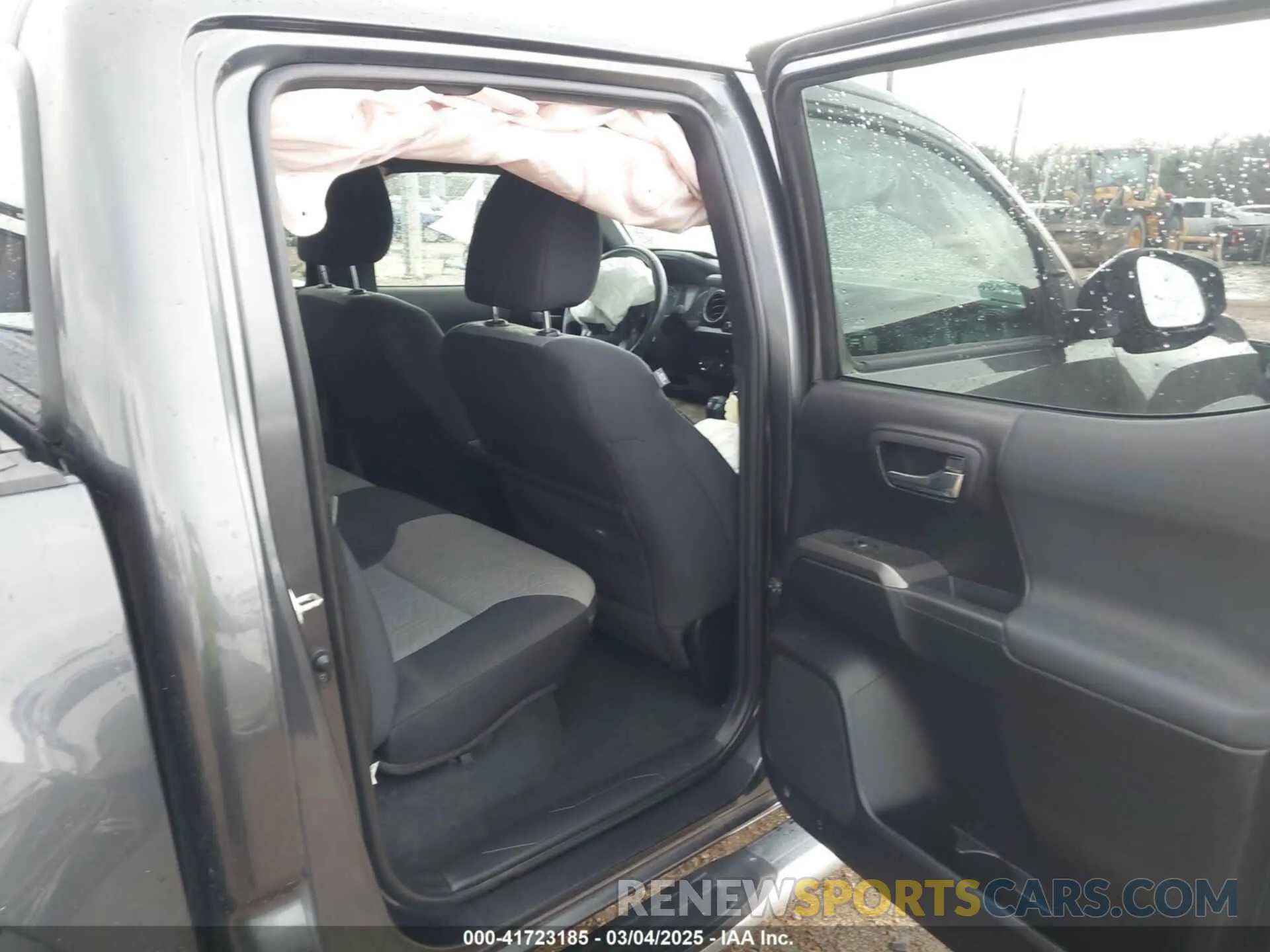 8 Photograph of a damaged car 3TMCZ5AN9LM350495 TOYOTA TACOMA 2020