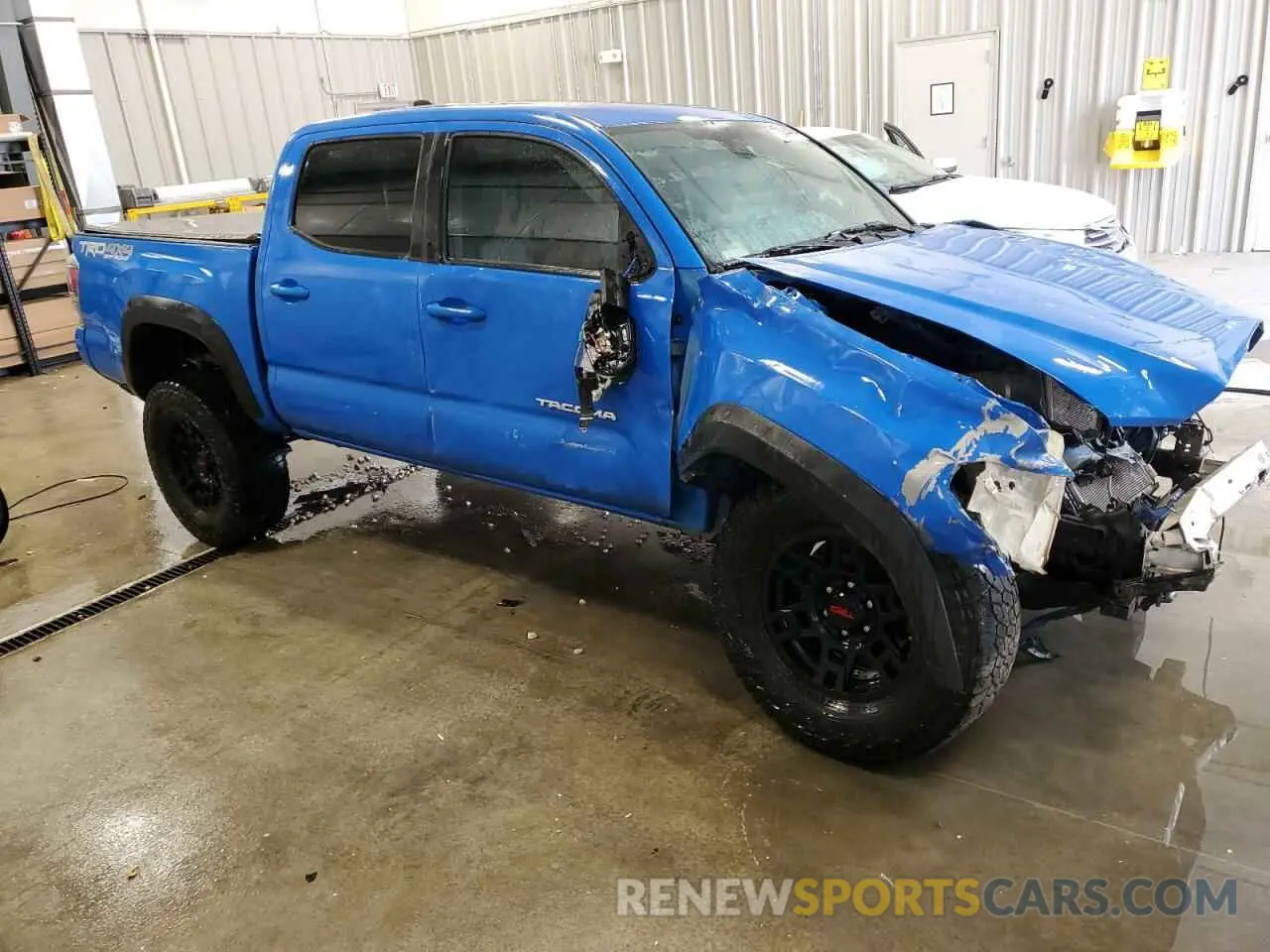 4 Photograph of a damaged car 3TMCZ5AN9LM351484 TOYOTA TACOMA 2020