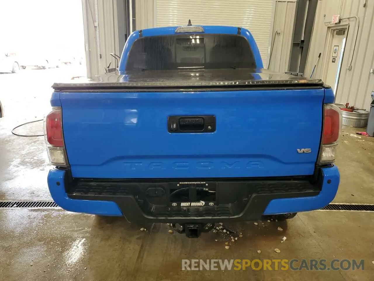 6 Photograph of a damaged car 3TMCZ5AN9LM351484 TOYOTA TACOMA 2020