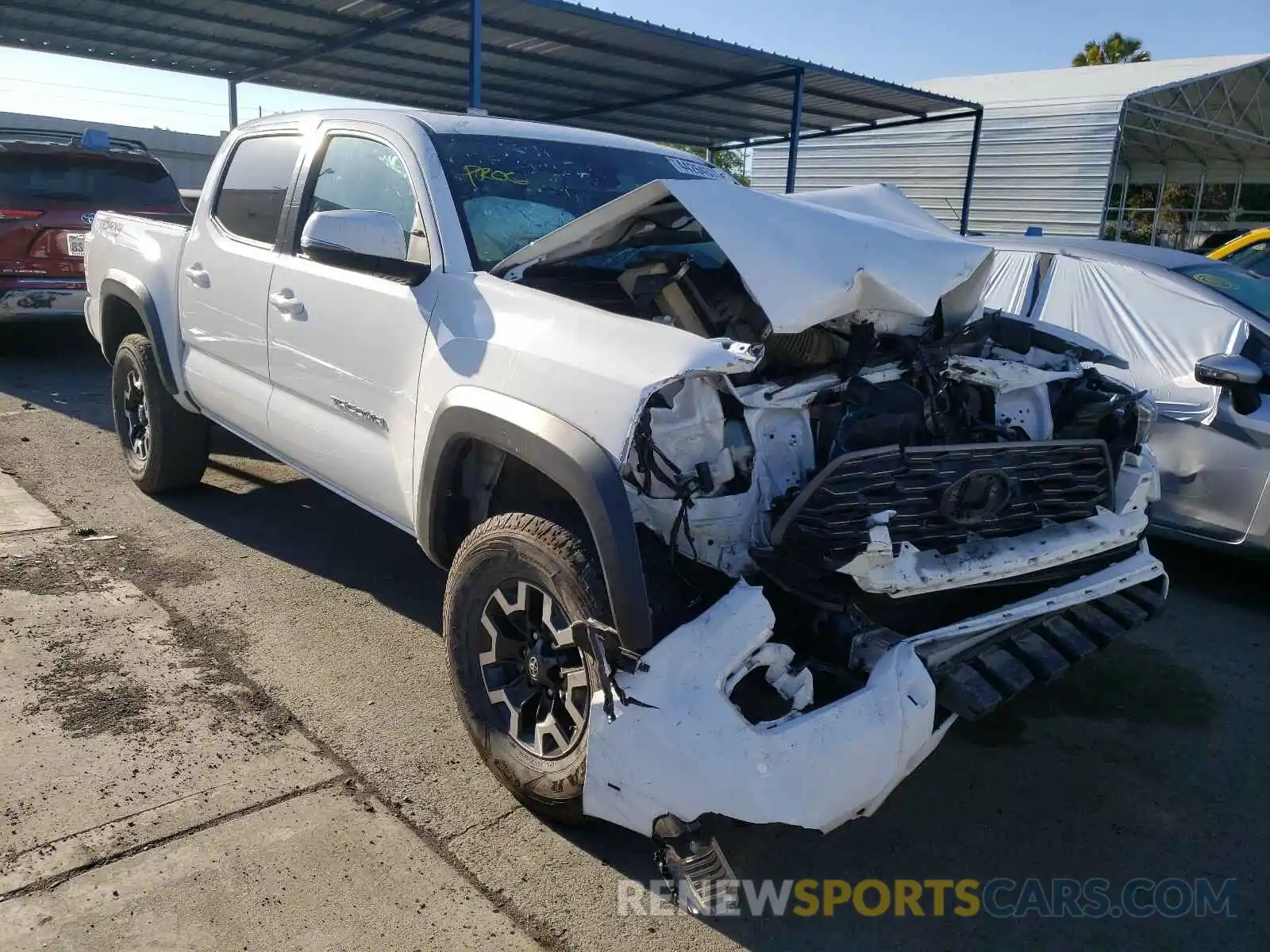 1 Photograph of a damaged car 3TMCZ5AN9LM353428 TOYOTA TACOMA 2020