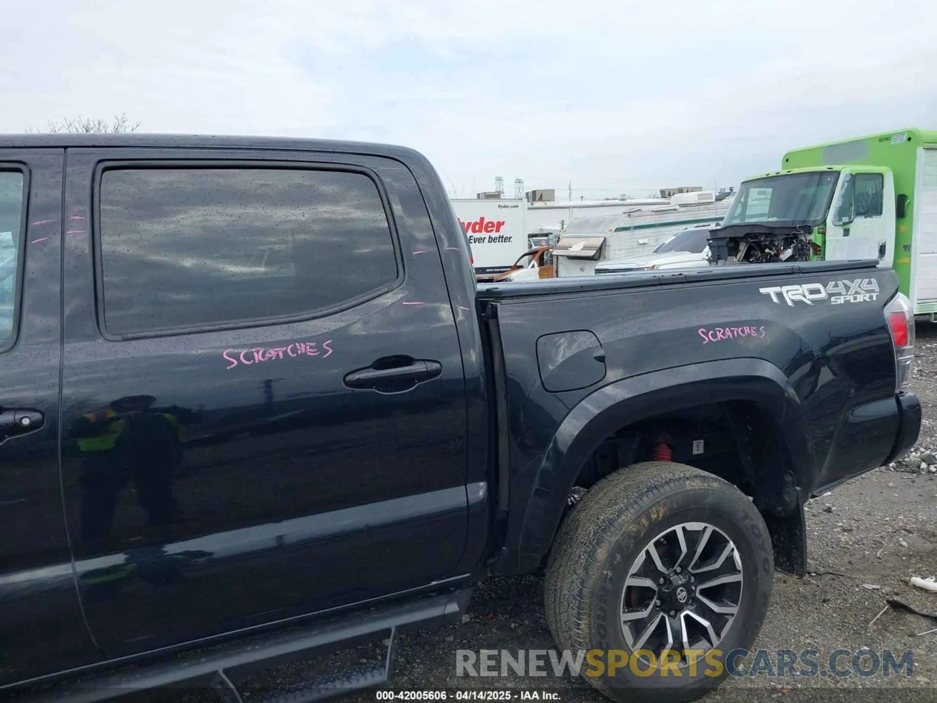 19 Photograph of a damaged car 3TMCZ5ANXLM317814 TOYOTA TACOMA 2020