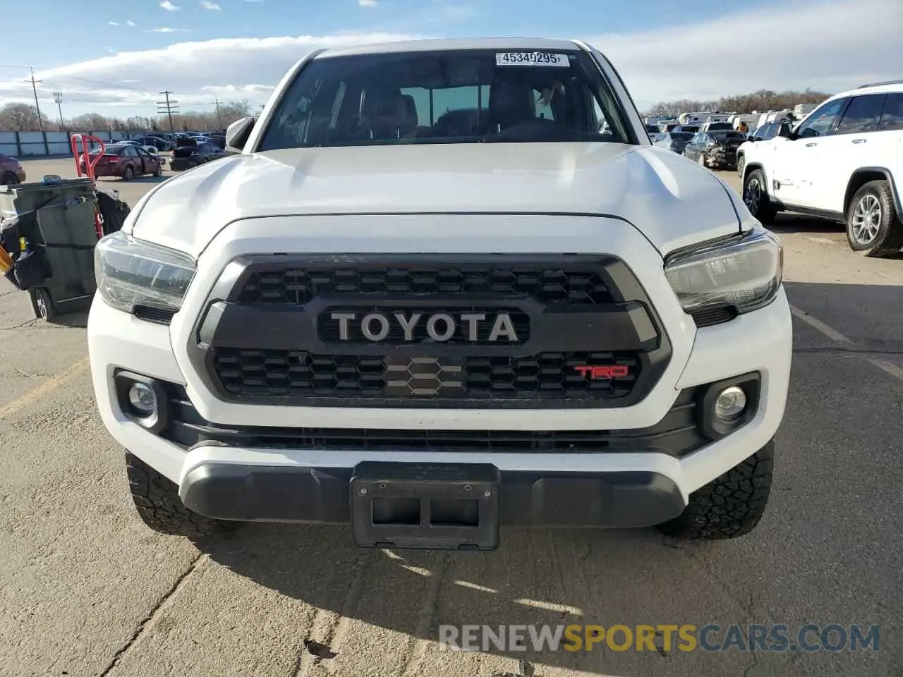 5 Photograph of a damaged car 3TMCZ5ANXLM338954 TOYOTA TACOMA 2020