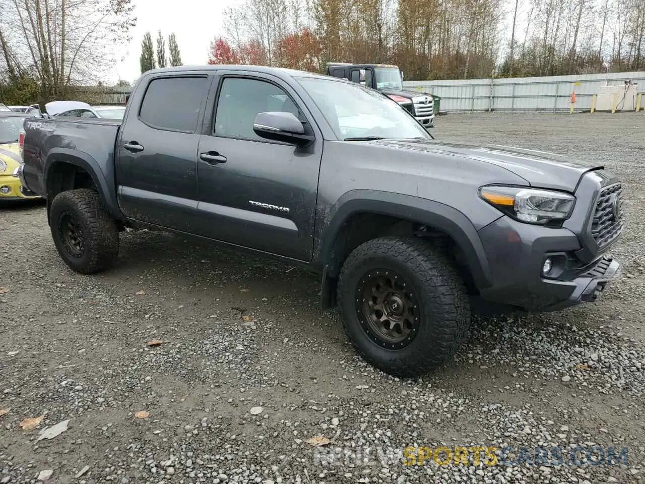 4 Photograph of a damaged car 3TMCZ5ANXLM340929 TOYOTA TACOMA 2020