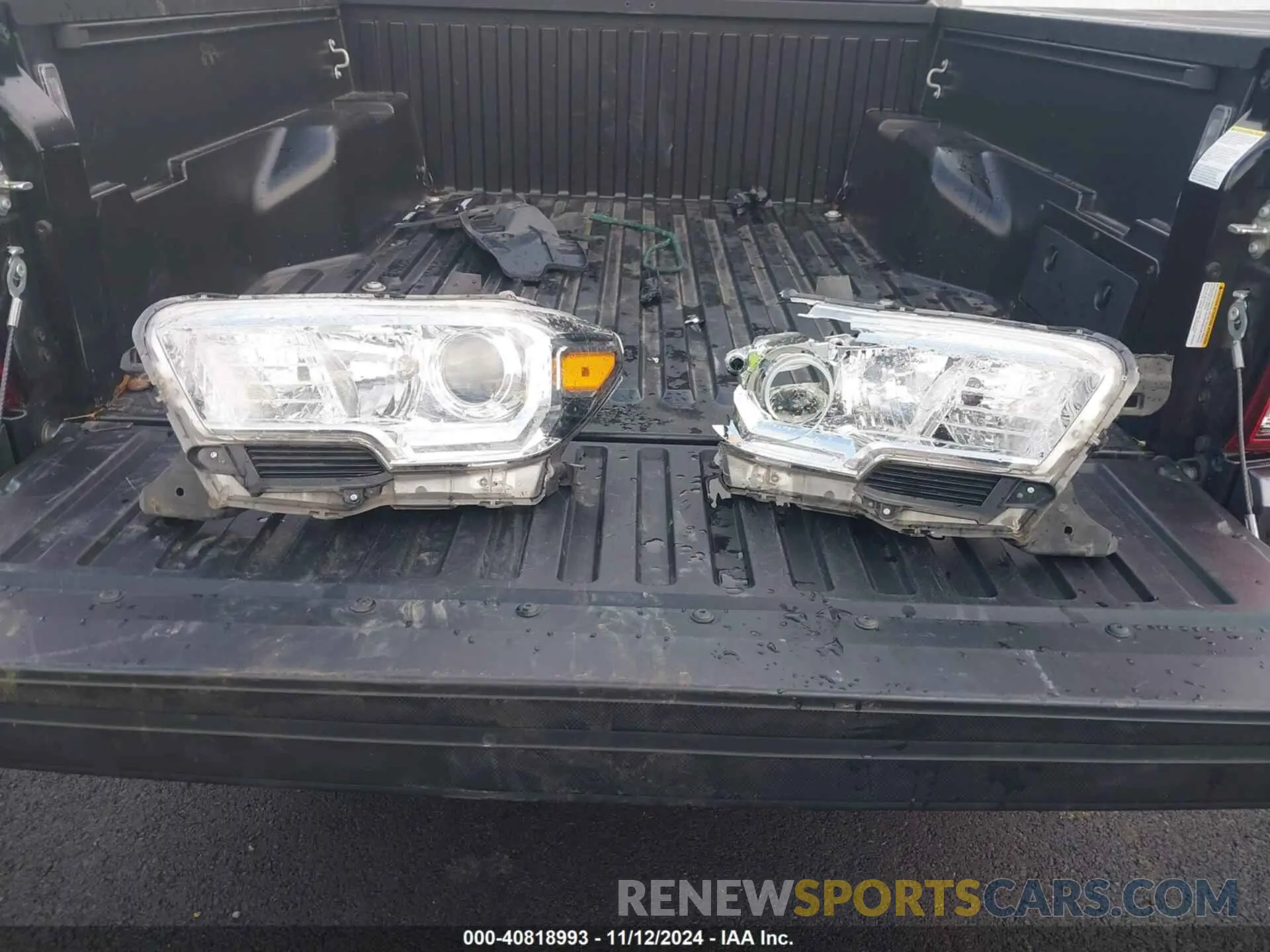 12 Photograph of a damaged car 3TMCZ5ANXLM343278 TOYOTA TACOMA 2020