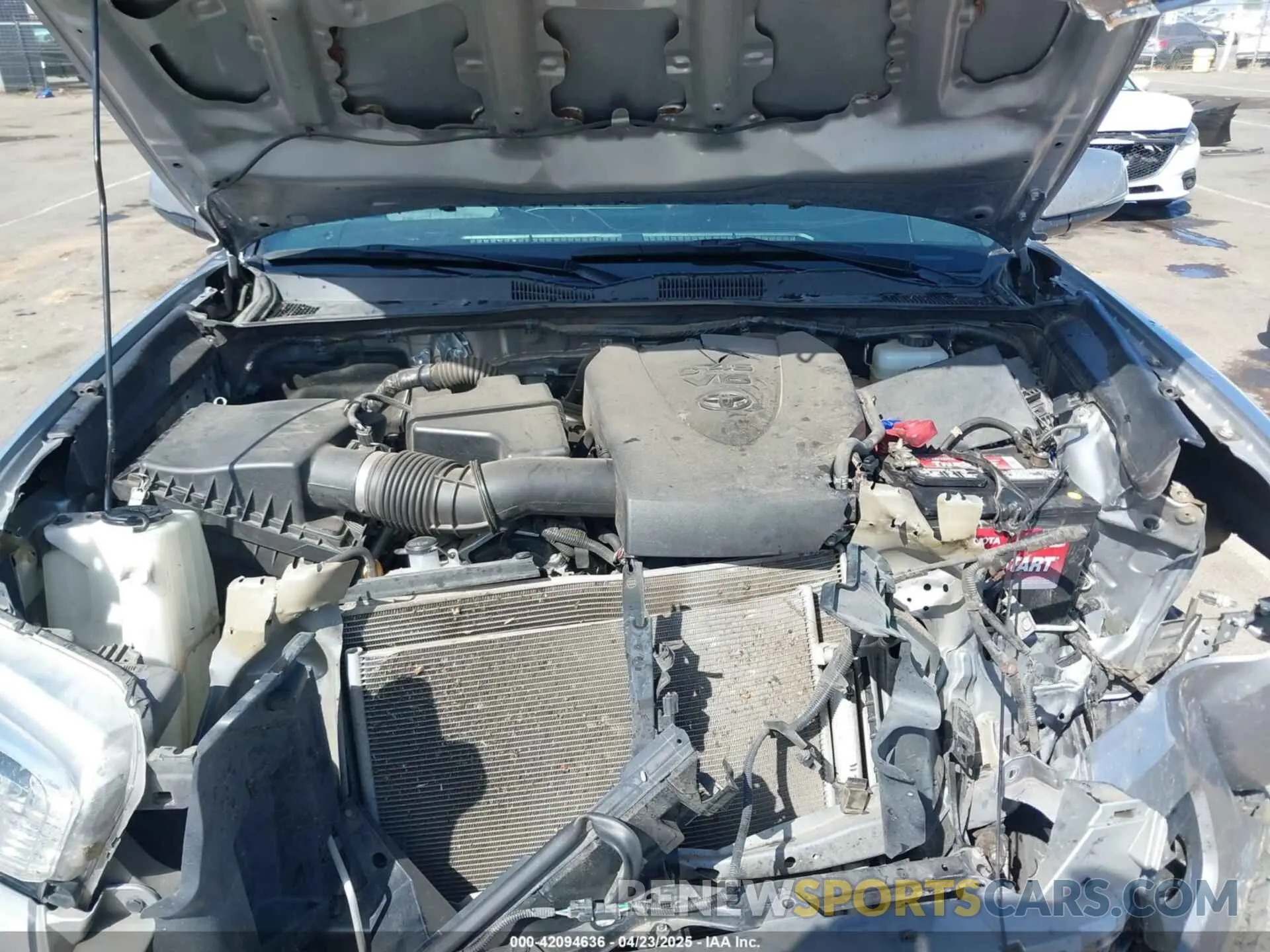 10 Photograph of a damaged car 3TMCZ5ANXLM344835 TOYOTA TACOMA 2020