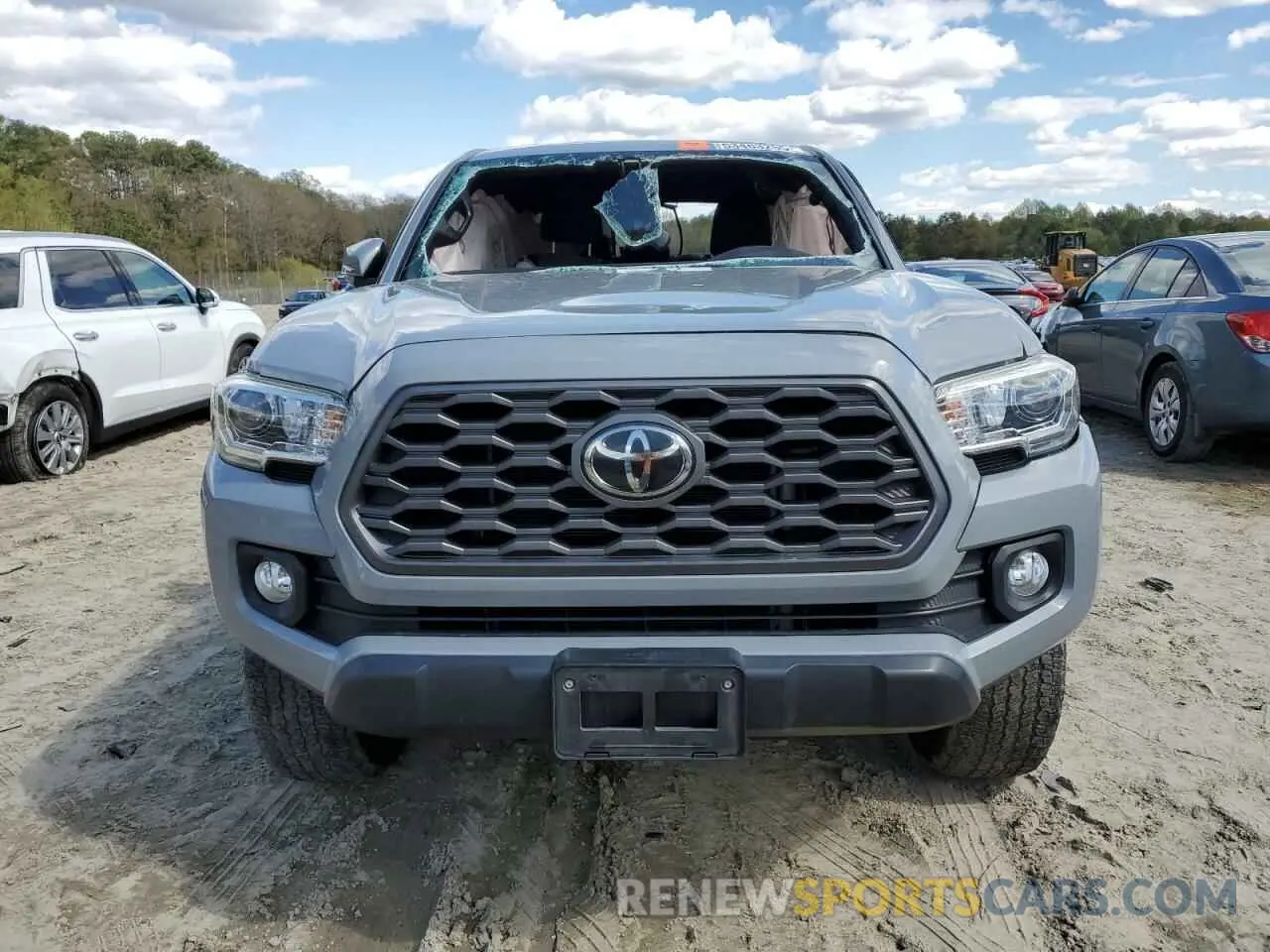 5 Photograph of a damaged car 3TMCZ5ANXLM352126 TOYOTA TACOMA 2020