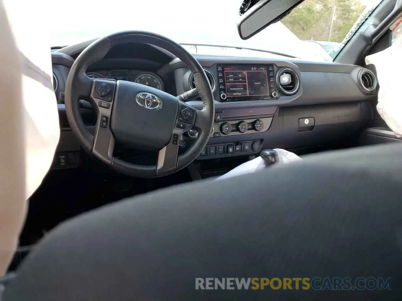 8 Photograph of a damaged car 3TMCZ5ANXLM352126 TOYOTA TACOMA 2020