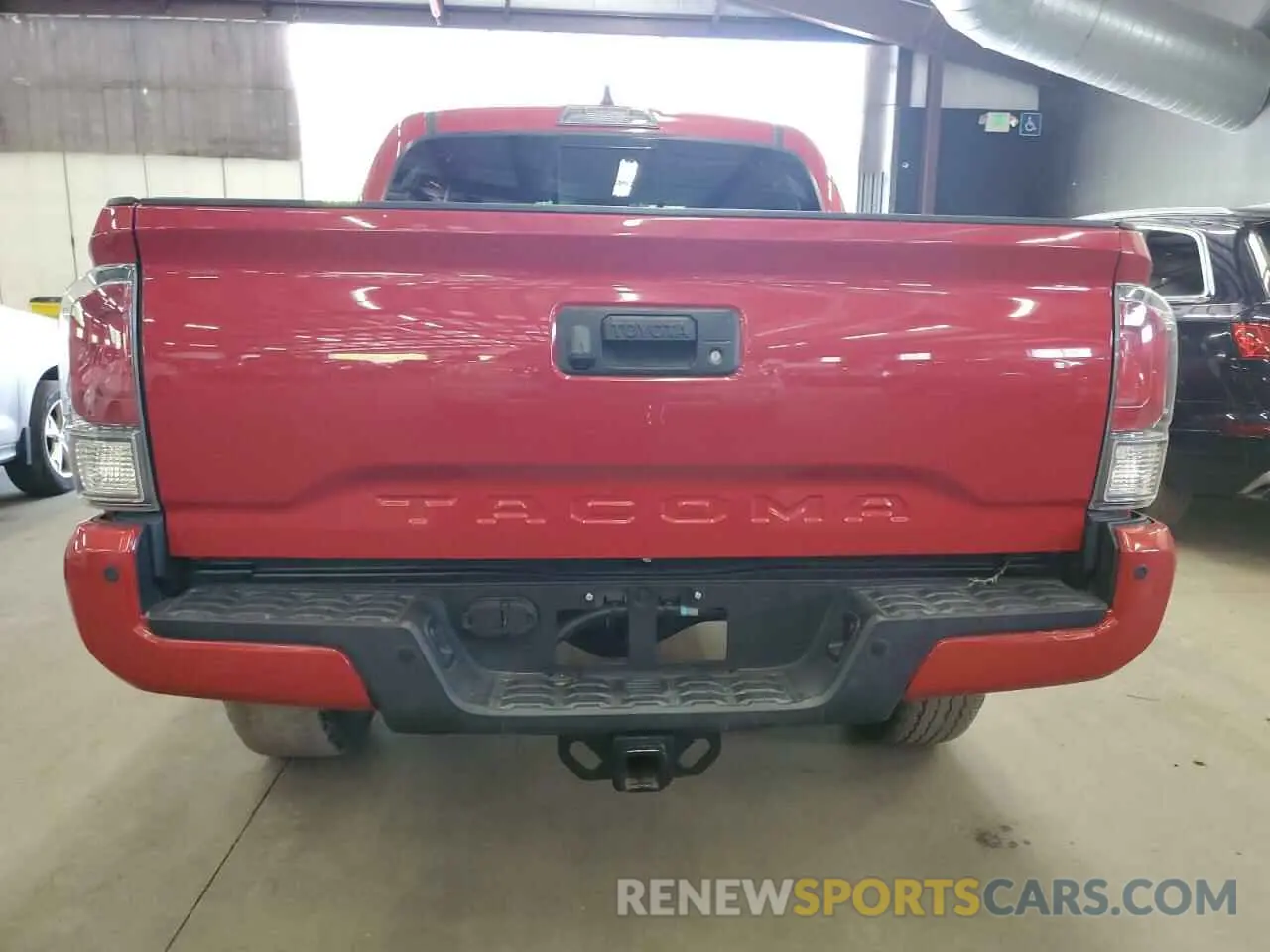 6 Photograph of a damaged car 3TMCZ5ANXLM354524 TOYOTA TACOMA 2020